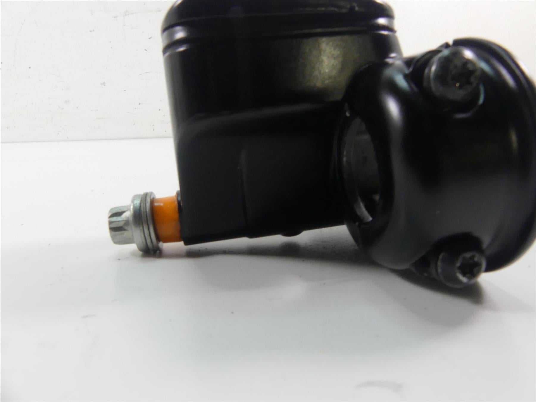 1999 Harley FXSTS Softail Springer Front Brake Master Cylinder 9/16" 45019-96F {{ shop.shopifyCountryName }} - Mototech271