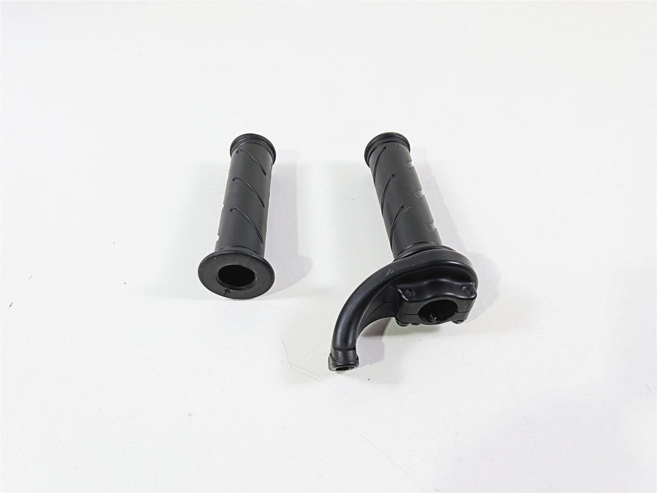 2011 Ducati Streetfighter 1098 S Throttle Handle & Grip Set 65420161A {{ shop.shopifyCountryName }} - Mototech271