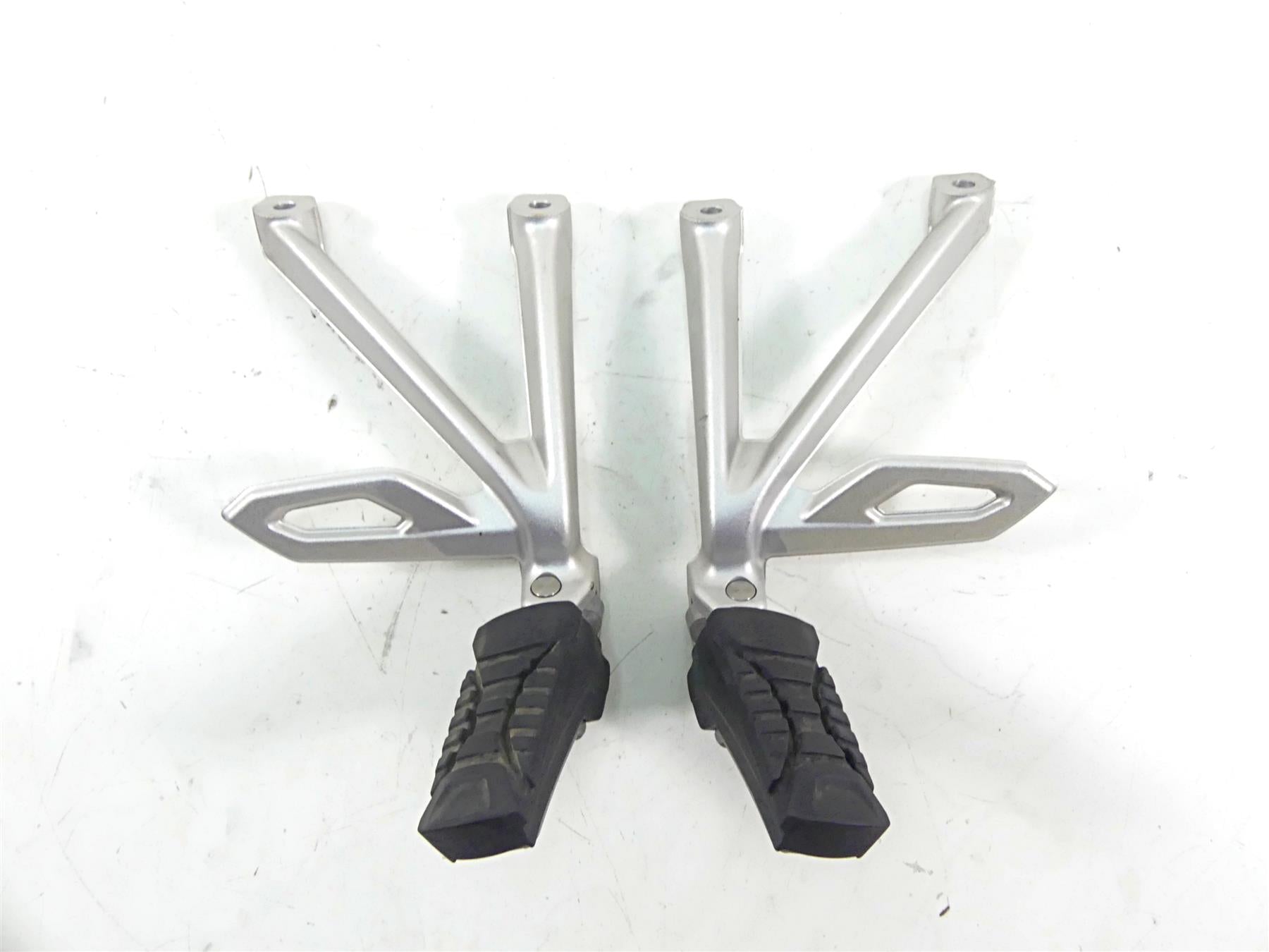 2016 BMW R1200GS Adv K51 Rear Passenger Footpeg Set 46718526741 46718526742 | Mototech271