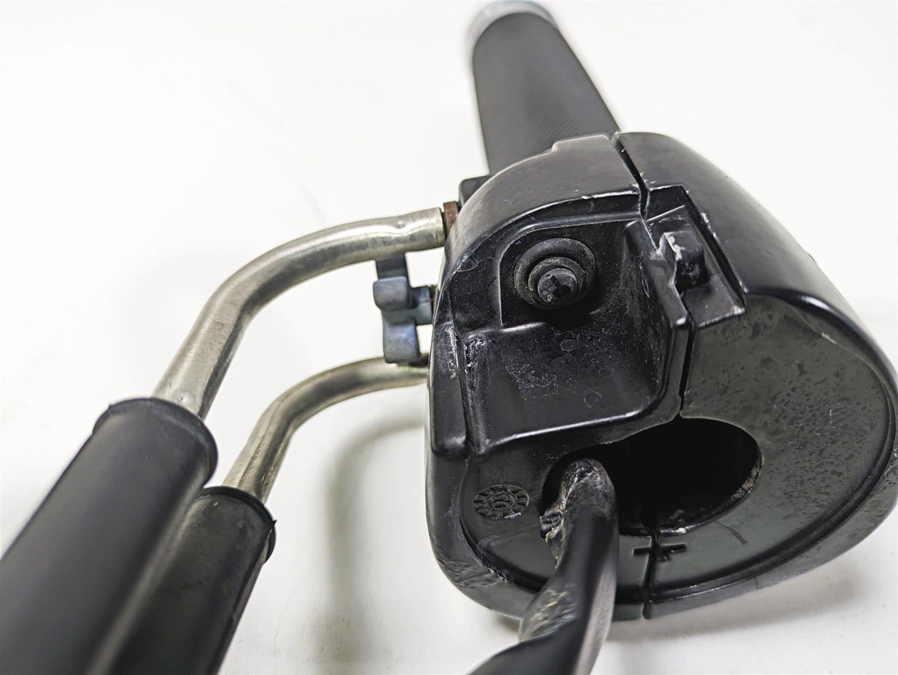 2003 Harley FLSTC Softail Heritage 100th Right Hand Control Switch 71684-06A {{ shop.shopifyCountryName }} - Mototech271