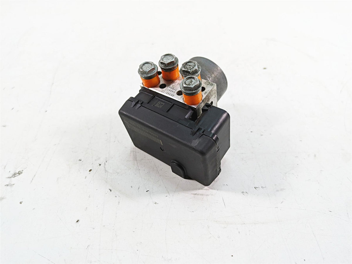 2015 Harley FXDL Dyna Low Rider Abs Brake Pump Unit Module 48341-12 {{ shop.shopifyCountryName }} - Mototech271
