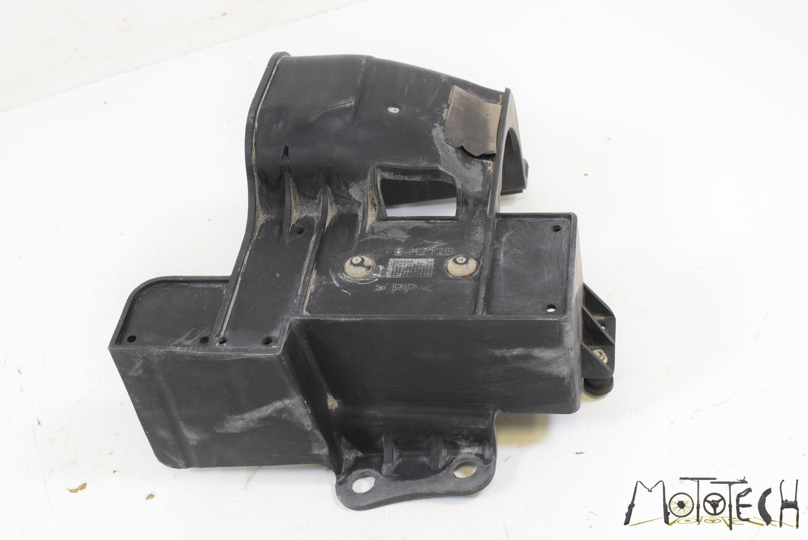 2014 Yamaha Raptor YFM700 R SEL Battery Tray Holder Carrier 1PE-H212B-00-00 {{ shop.shopifyCountryName }} - Mototech271