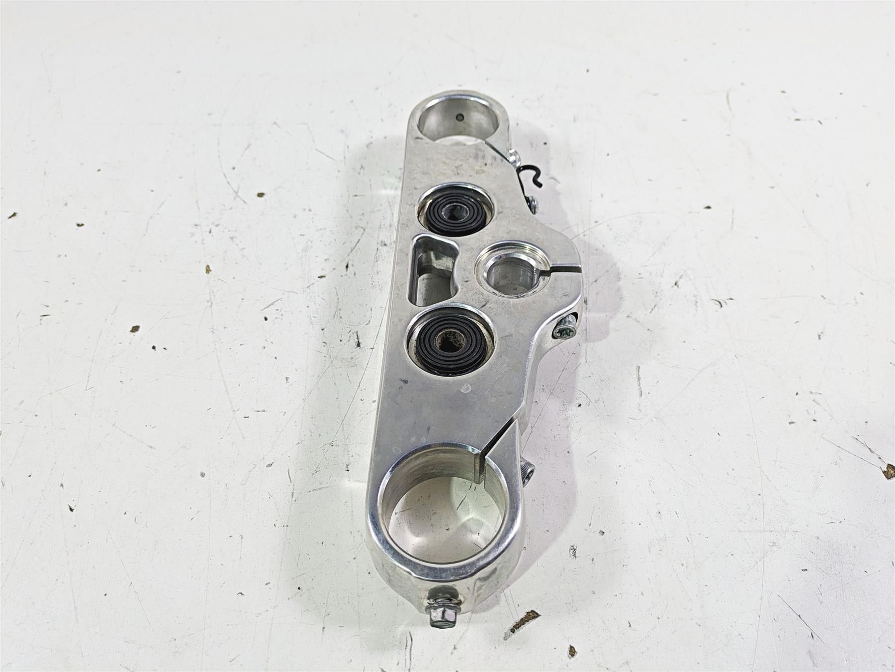 2021 Harley Softail FLSL Slim Upper Triple Tree Steering Clamp 45900144 {{ shop.shopifyCountryName }} - Mototech271