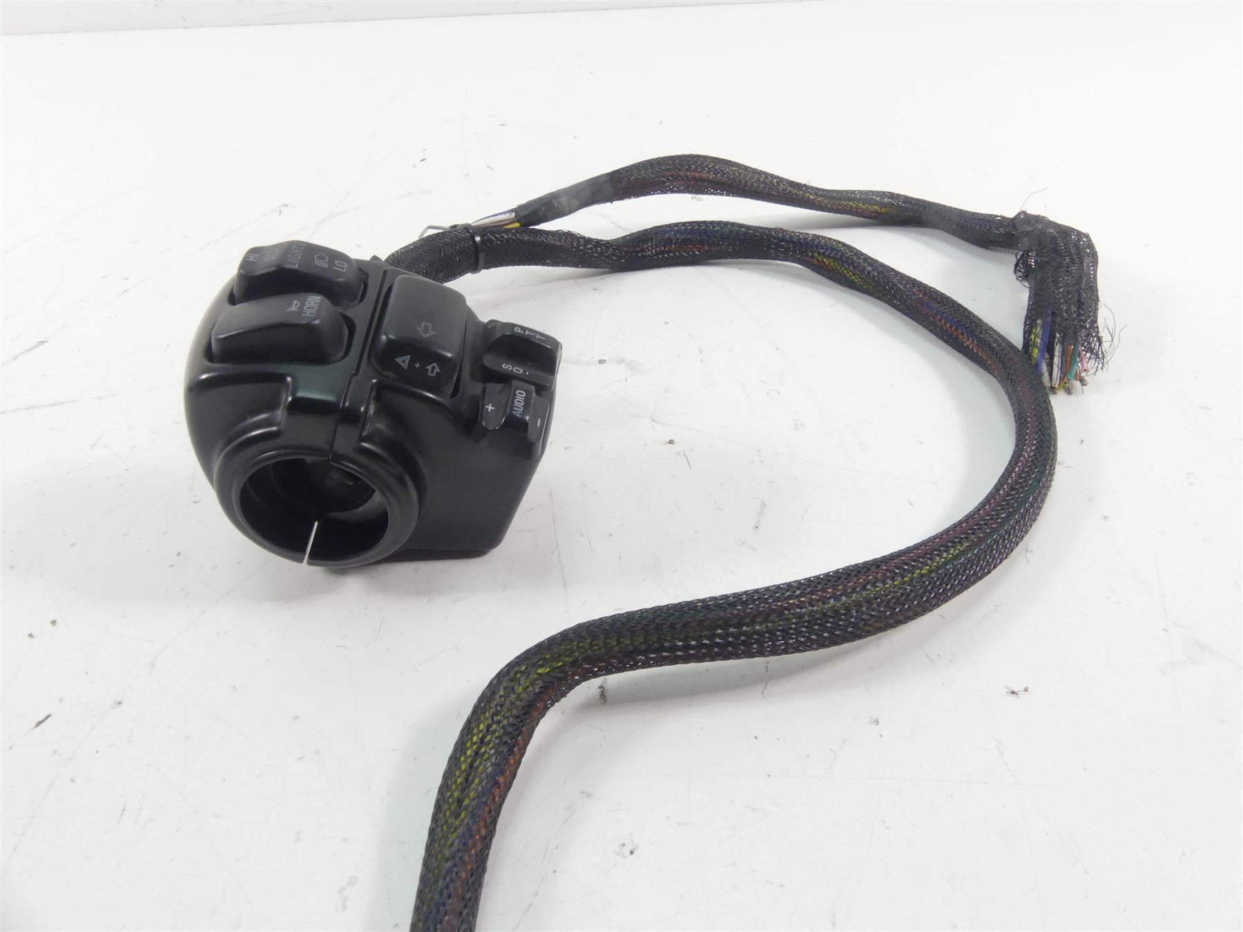 2012 Harley Touring FLHTK Electra Glide Left Hand Control Switch - Read 71682-06 {{ shop.shopifyCountryName }} - Mototech271