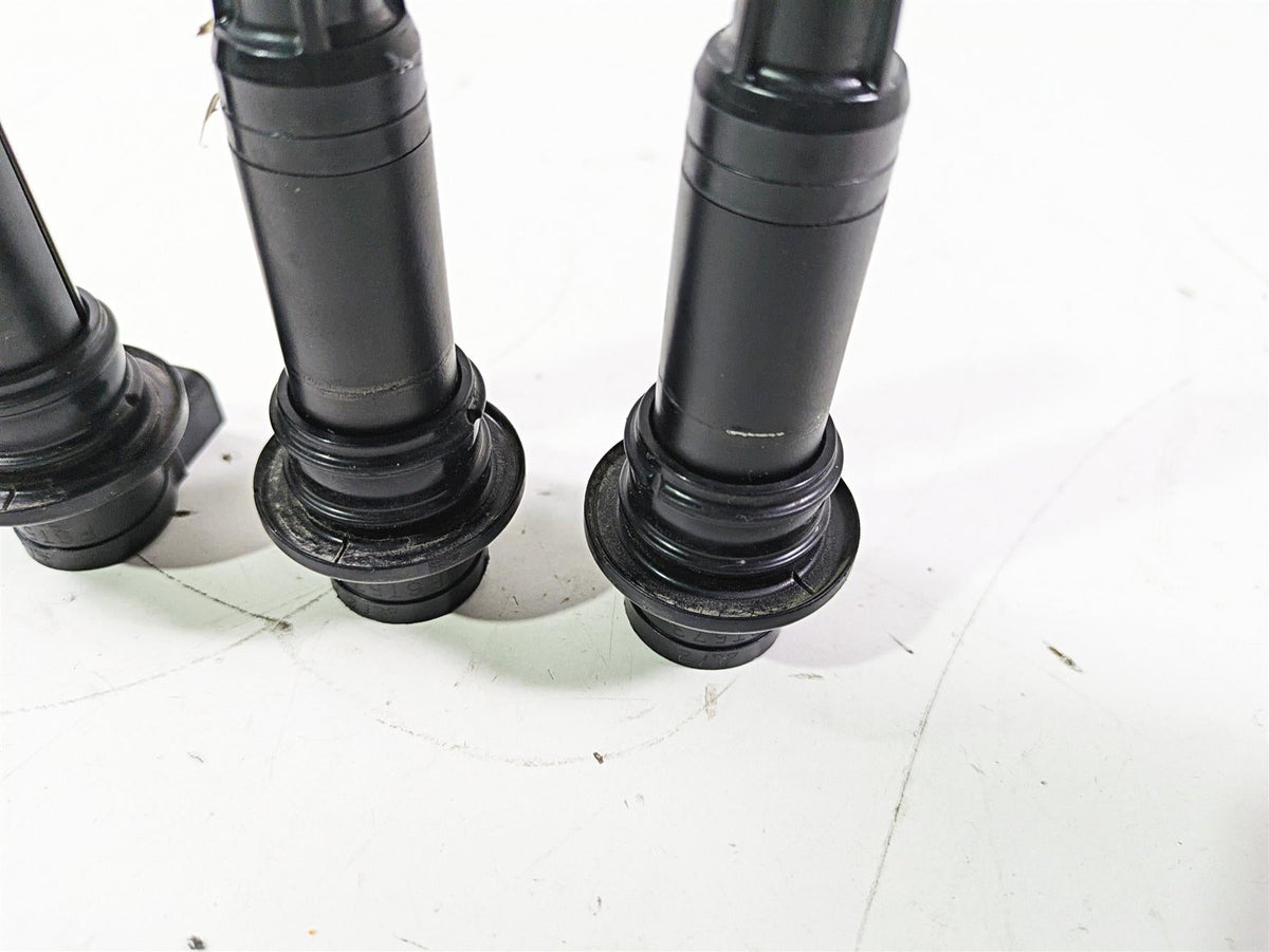 2019 Triumph Speed Triple RS 1050 Ignition Stick Coil Set T1297890 {{ shop.shopifyCountryName }} - Mototech271