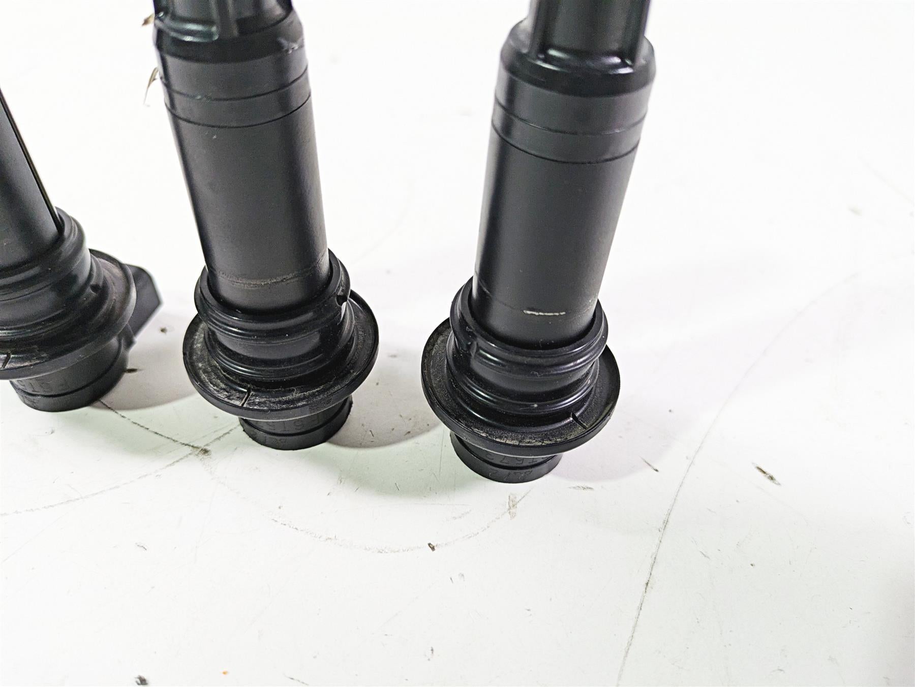 2019 Triumph Speed Triple RS 1050 Ignition Stick Coil Set T1297890 {{ shop.shopifyCountryName }} - Mototech271