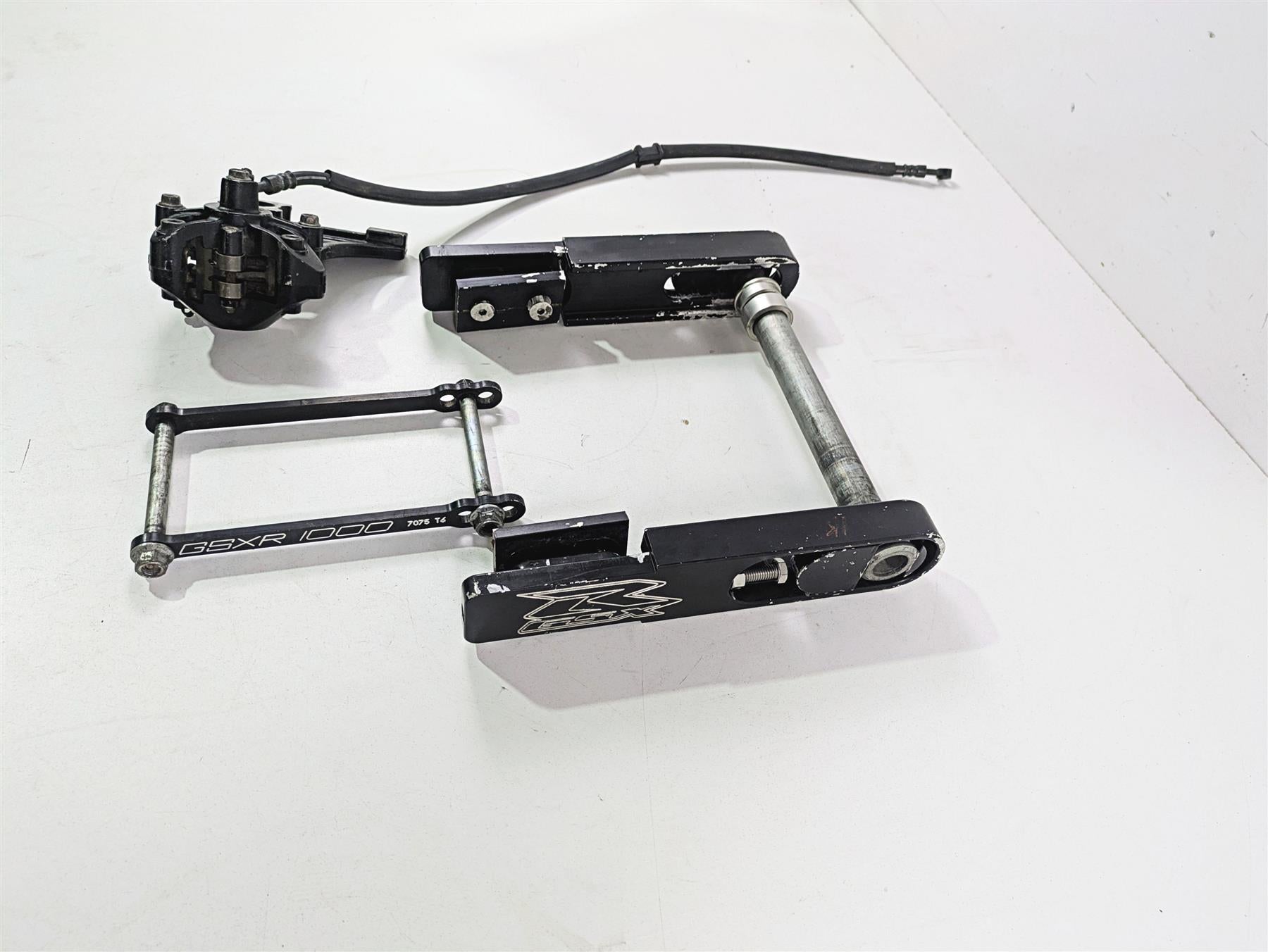 2006 Suzuki GSXR1000 K6 Ftd Customs 4 1/2 - 9" Extension & 3-Point Lowering Kit {{ shop.shopifyCountryName }} - Mototech271