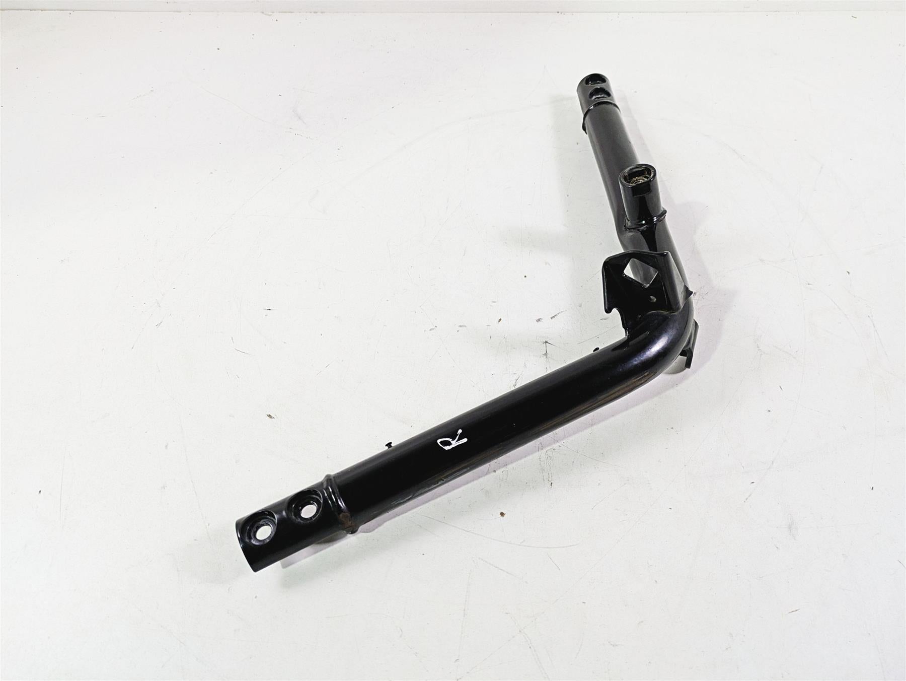 2013 Harley VRSCF Muscle Rod Right Front Frame Downtube - Read 47988-12BK {{ shop.shopifyCountryName }} - Mototech271