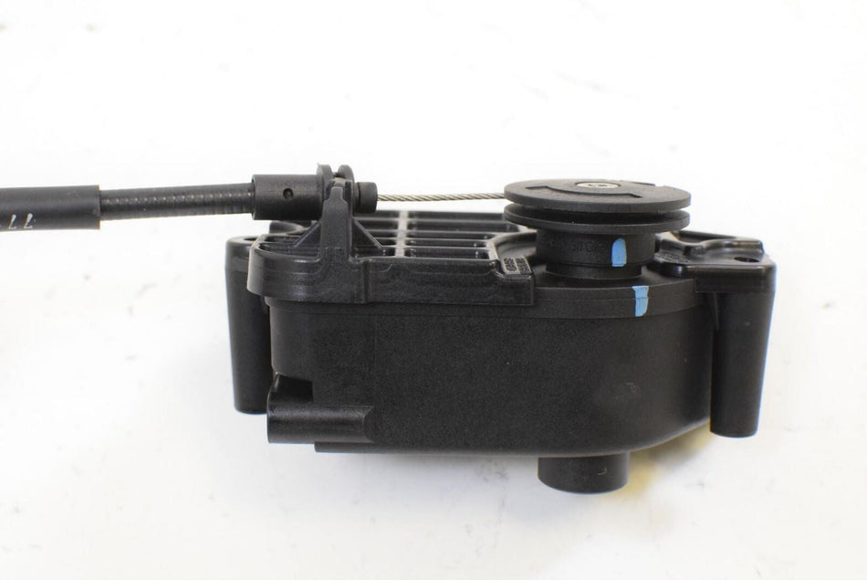 2010 BMW S1000RR S1000 RR K46 Exhaust Valve Actuator Servo Motor I 18307718135 {{ shop.shopifyCountryName }} - Mototech271
