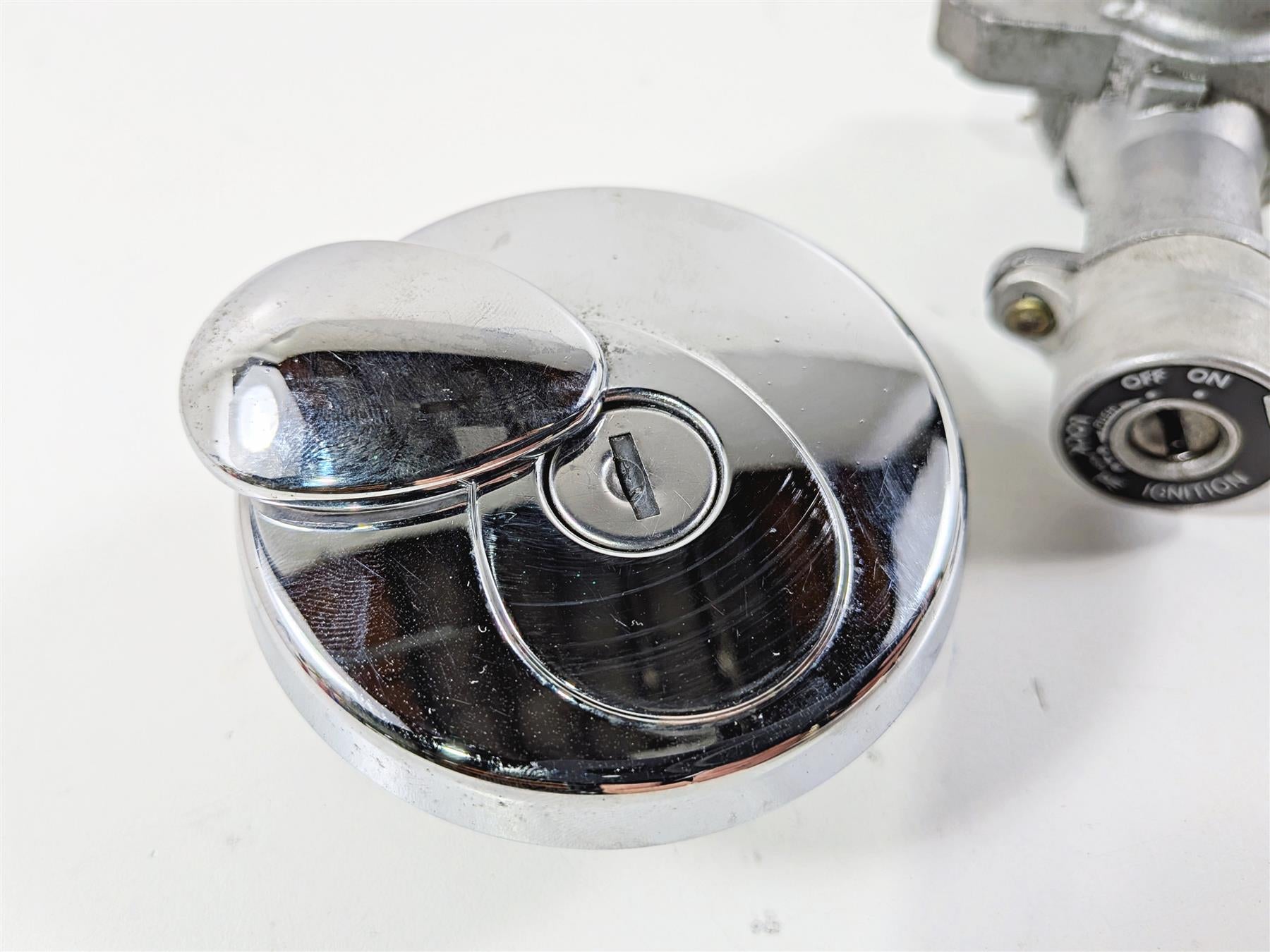 2004 Suzuki VL800 Intruder Volusia Ignition Switch Key Lock Set 37000-41820 {{ shop.shopifyCountryName }} - Mototech271