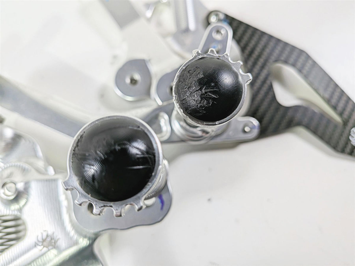2018 Aprilia RSV4 RR Spider Adjustable Foot Peg Rear Set Reverse Shift 10.A172 {{ shop.shopifyCountryName }} - Mototech271