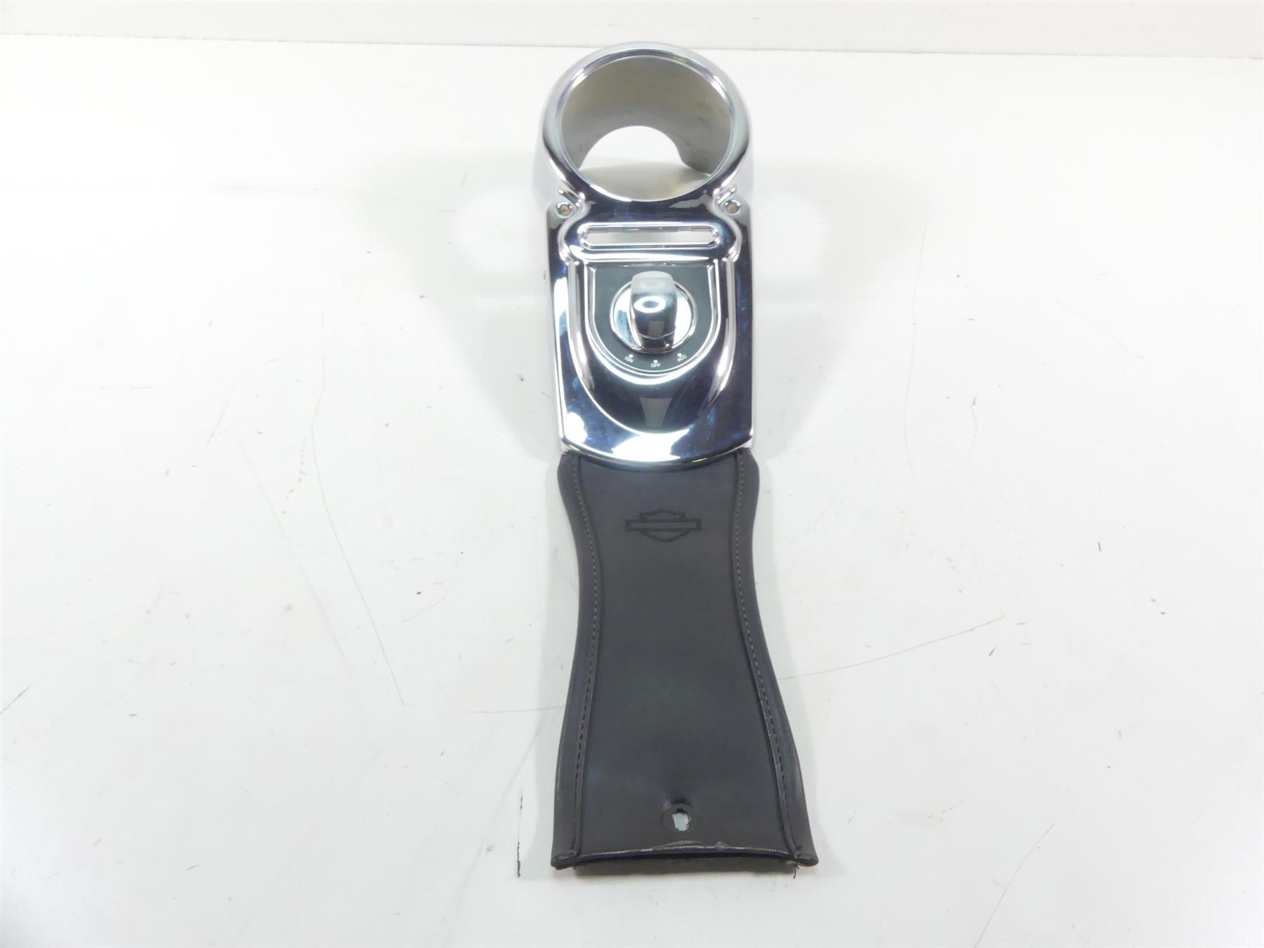2009 Harley FXDF Dyna Fat Bob Fuel Tank Dash Cover + Ign Switch - Read 71211-04A {{ shop.shopifyCountryName }} - Mototech271