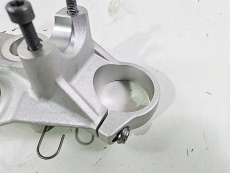 2016 BMW R1200RS K54 Upper Triple Tree Steering Clamp 31428525324 {{ shop.shopifyCountryName }} - Mototech271