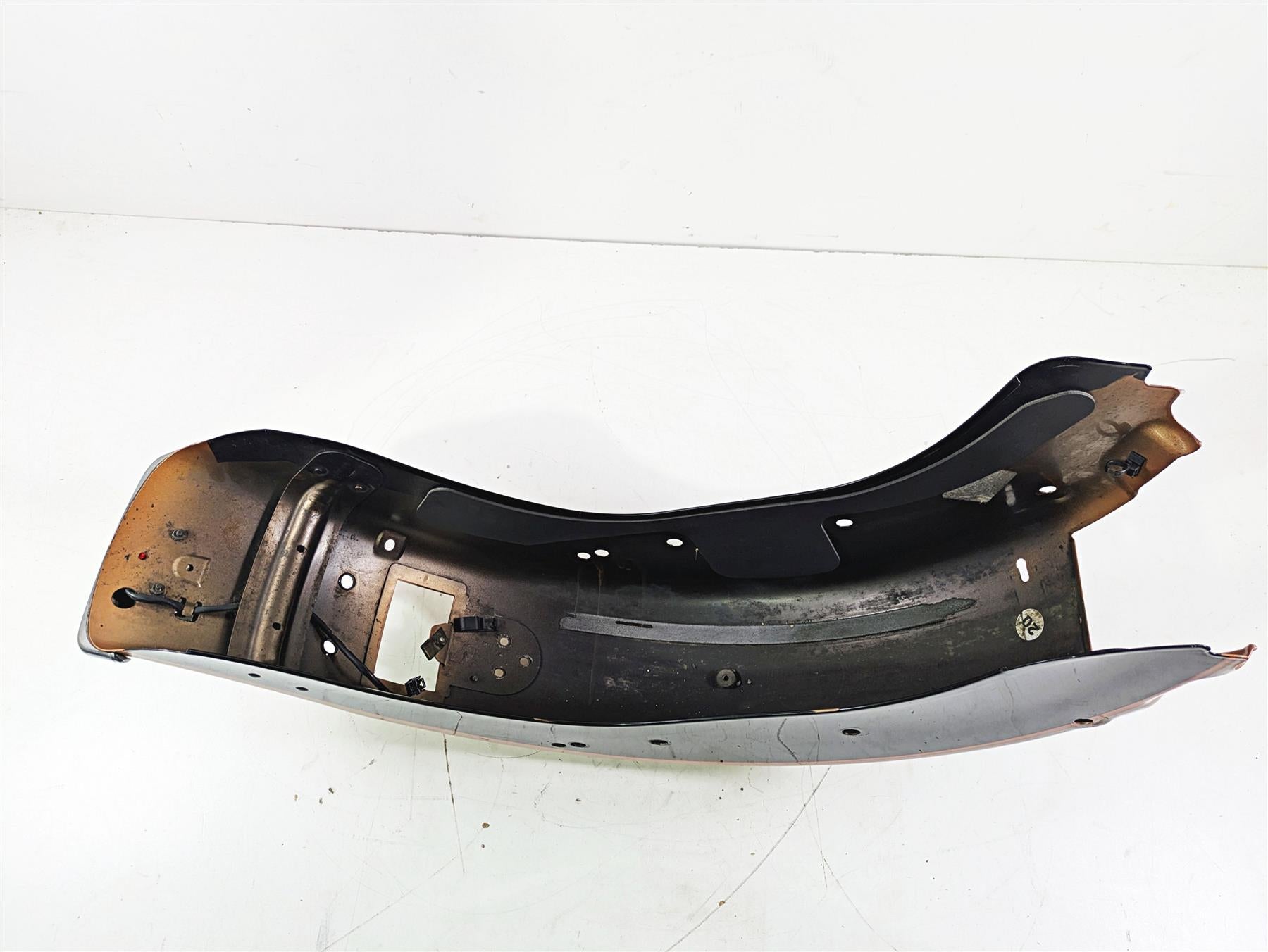 2008 Harley FLSTC 105TH Softail Heritage Rear Fender Ann. Copper Pearl 59144-06A {{ shop.shopifyCountryName }} - Mototech271