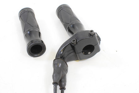 2005 Yamaha YZFR1 YZF R1 Throttle Grip Cable Set 4YR-26240-02-00 {{ shop.shopifyCountryName }} - Mototech271