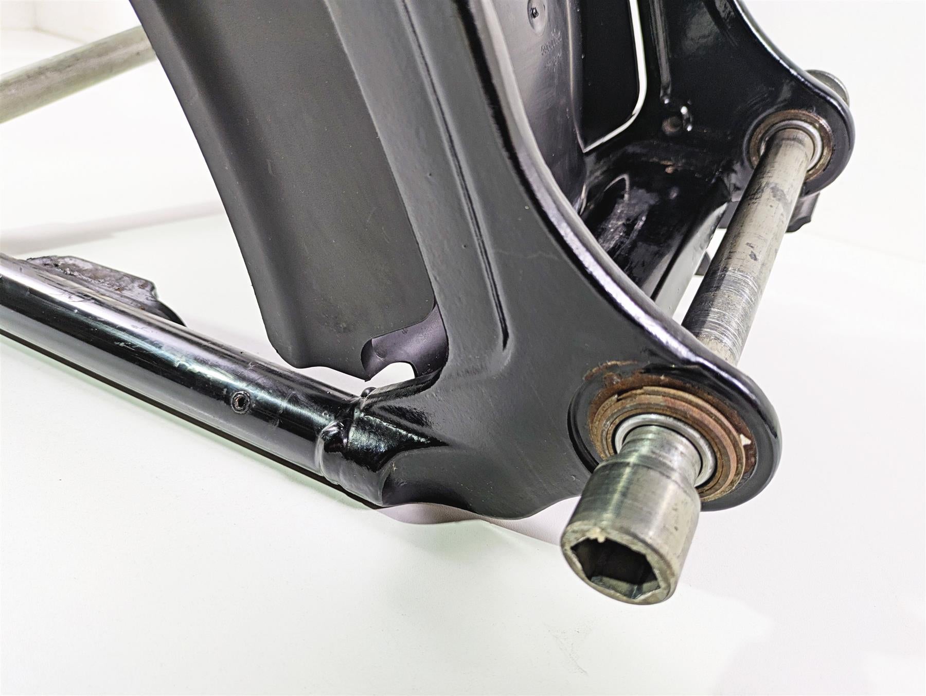 2018 Harley FLHCS Softail Heritage 115th Rear Swingarm & Guards 47400099BHP {{ shop.shopifyCountryName }} - Mototech271