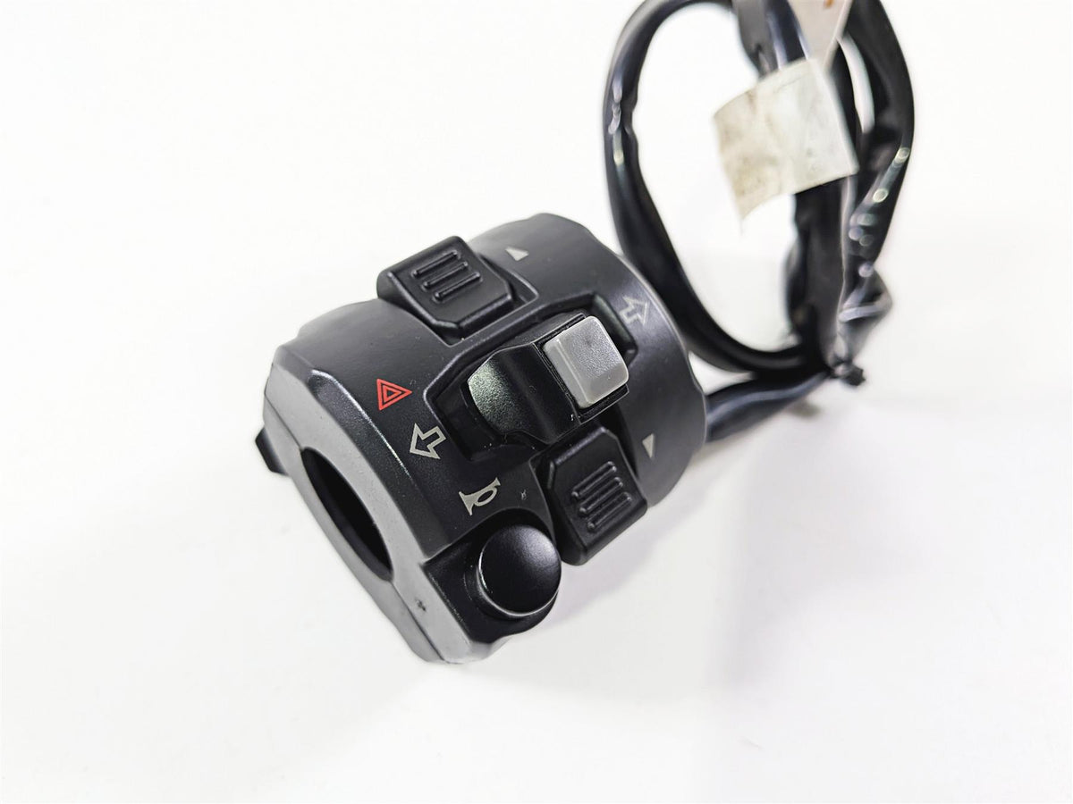 2017 Ducati Panigale 1299 Left Hand Light Horn Blinker Control Switch 65110132A-Mototech271