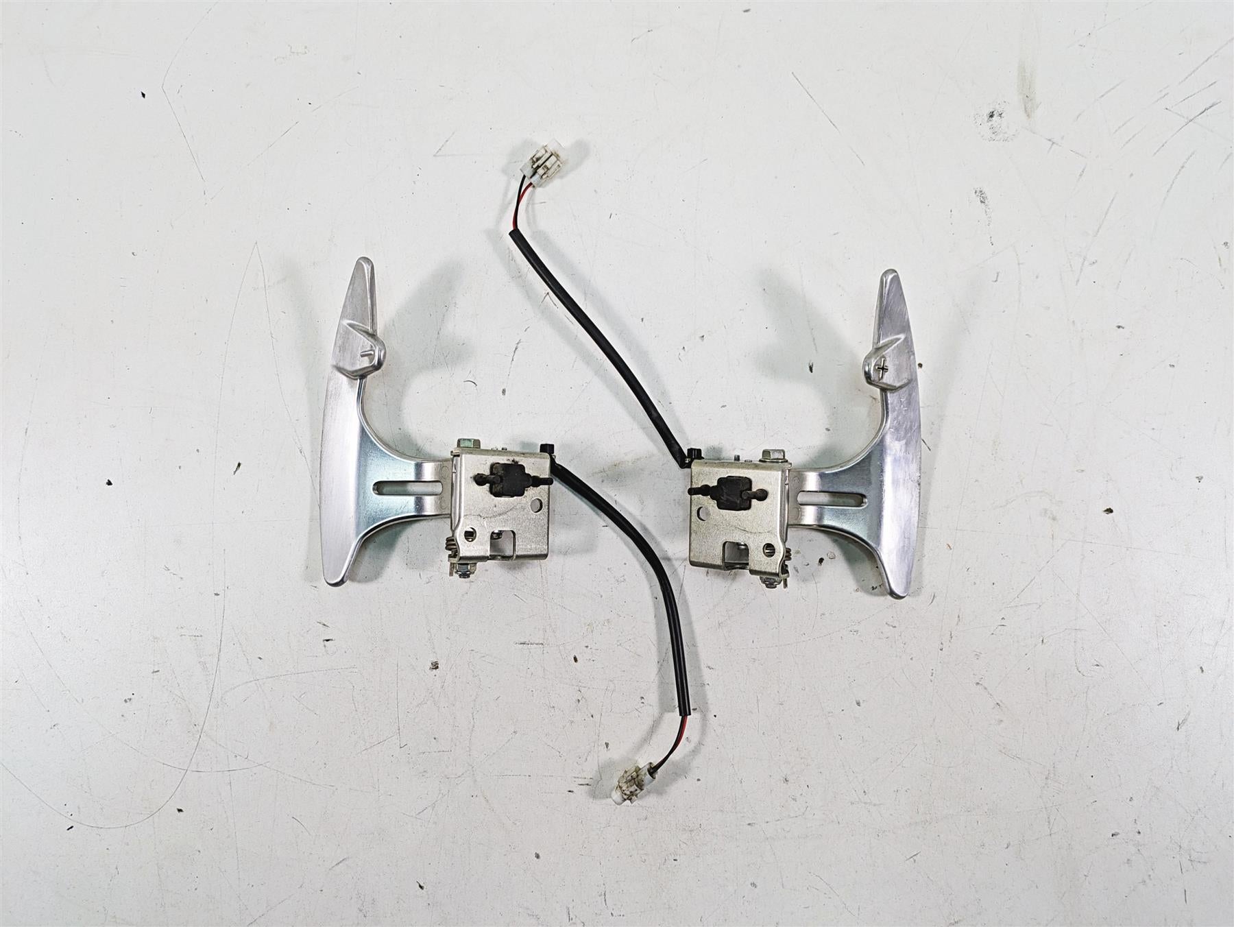 2019 Yamaha YXZ1000 R EPS SS SE Steering Wheel Mount Shift Paddles W 2HC-F3838-01-00 2HC-F3838-02-00 S B57-2380A-00-00 B57-2380B-00-00 {{ shop.shopifyCountryName }} - Mototech271
