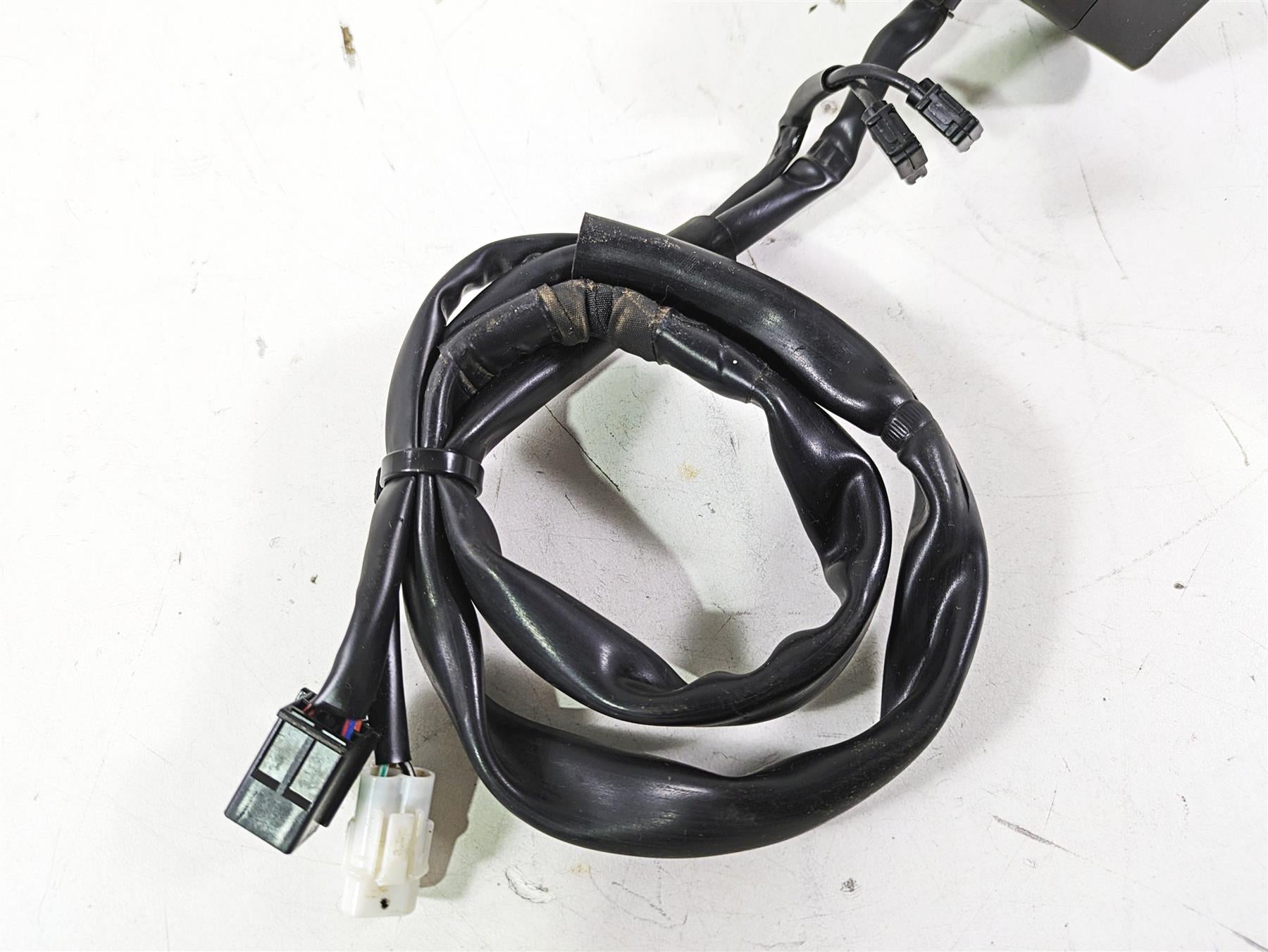 2021 Yamaha Tenere 700 XTZ7 Right Hand Control Switch BW3-83963-00-00 {{ shop.shopifyCountryName }} - Mototech271