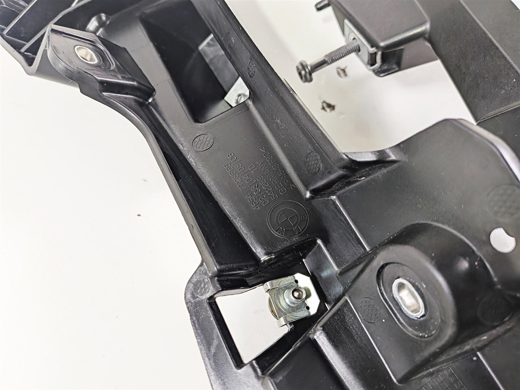 2016 BMW R1200RT RT RTW K52 Saddlebag Mount Holder Set 46547728665 46547728666 {{ shop.shopifyCountryName }} - Mototech271