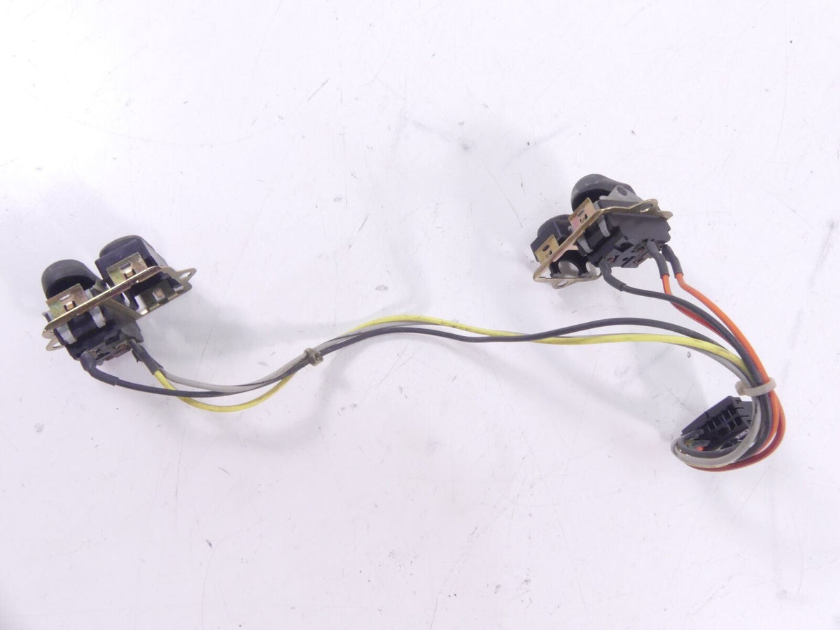 2000 Harley Touring FLHTCI Electra Glide Auxiliary Spot Acc Switches Set 70271-9 {{ shop.shopifyCountryName }} - Mototech271