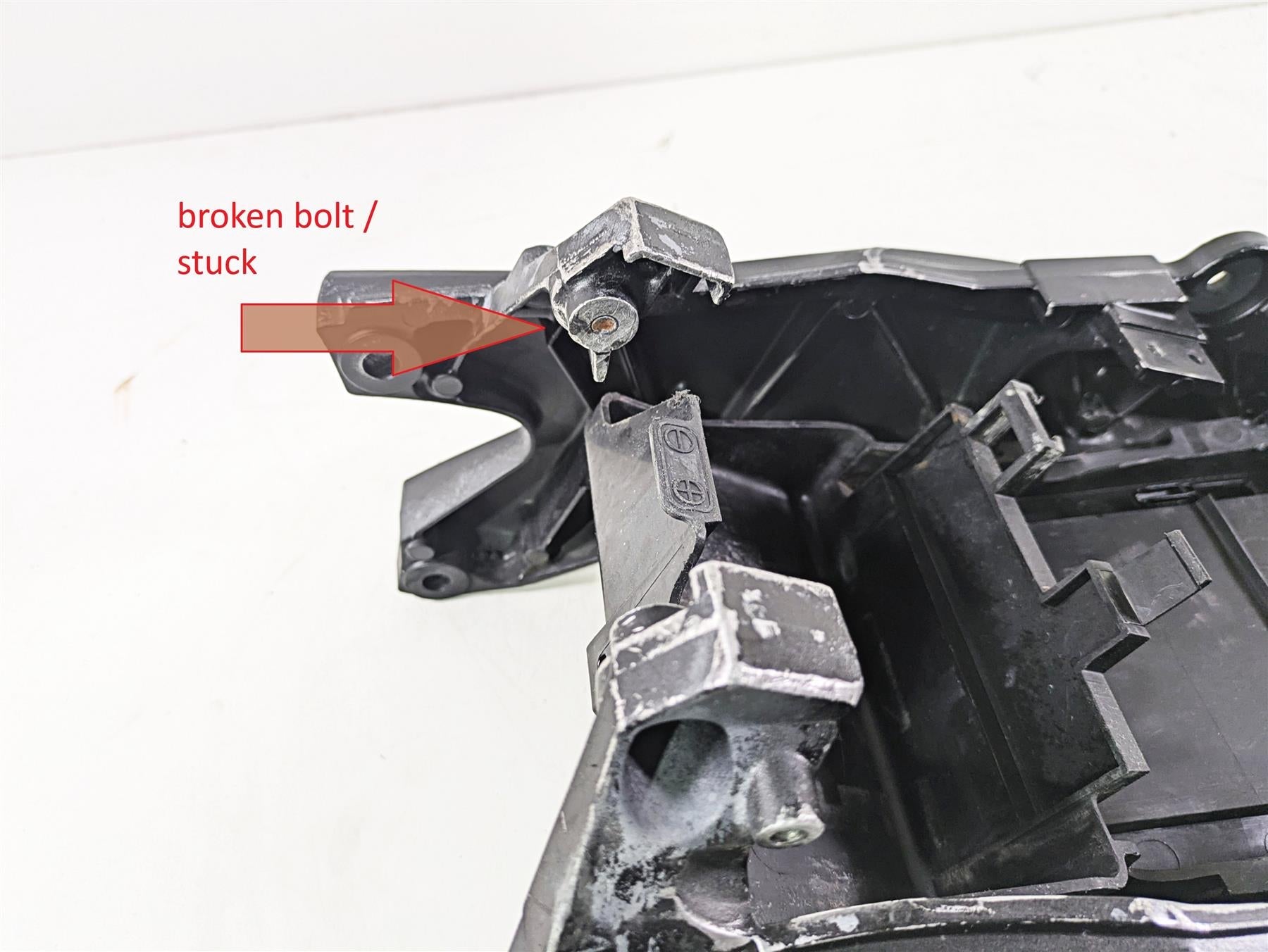 2007 Suzuki GSXR600 Rear Subframe Sub Frame -READ 41231-41G10 {{ shop.shopifyCountryName }} - Mototech271