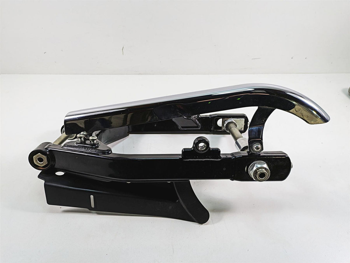 2009 Harley FXDF Dyna Fat Bob Rear Swingarm Swing Arm & Belt Guard 47820-06 {{ shop.shopifyCountryName }} - Mototech271