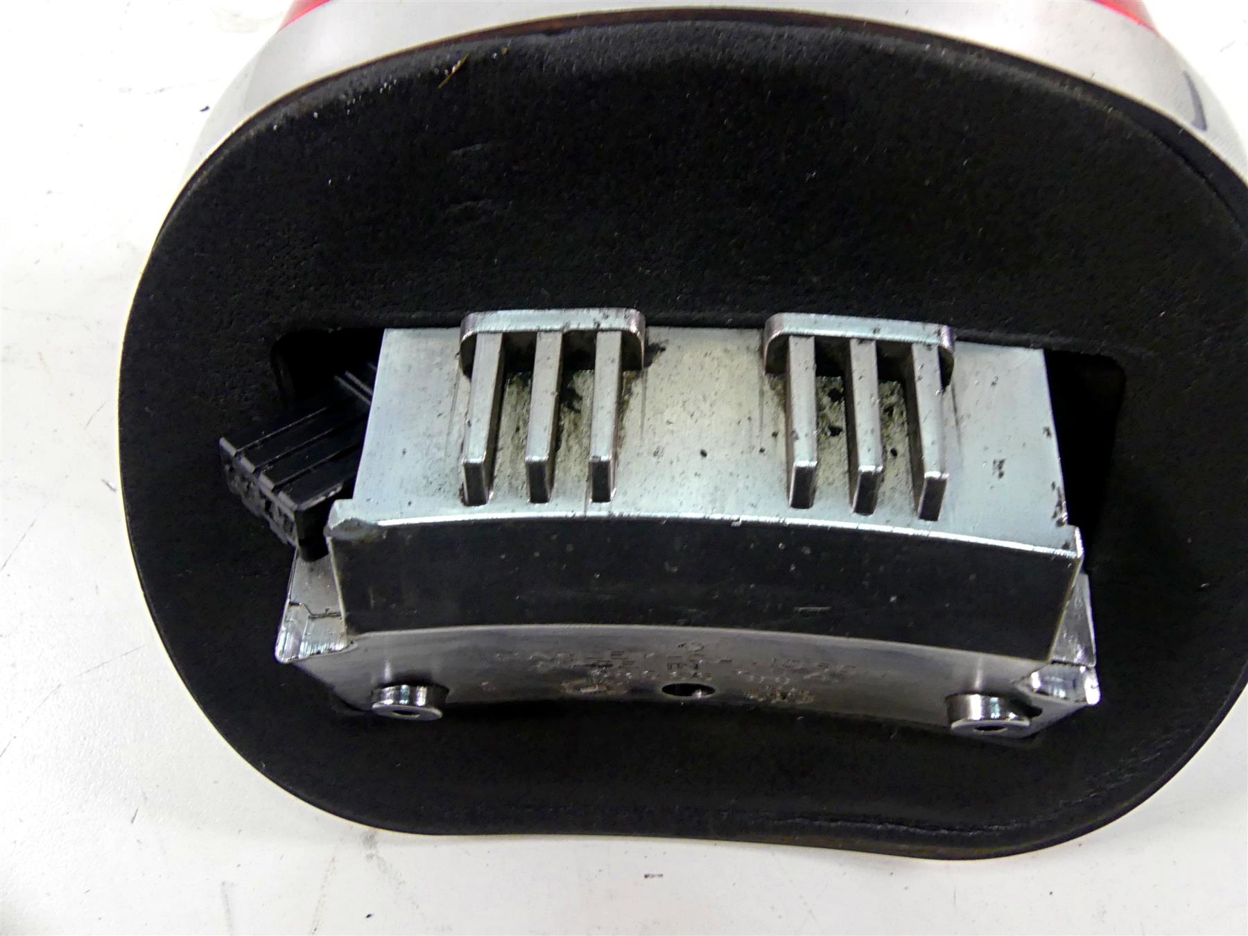 2002 Harley FLSTCI Softail Heritage Complete Taillight Tail Light Lens 68140-04 {{ shop.shopifyCountryName }} - Mototech271