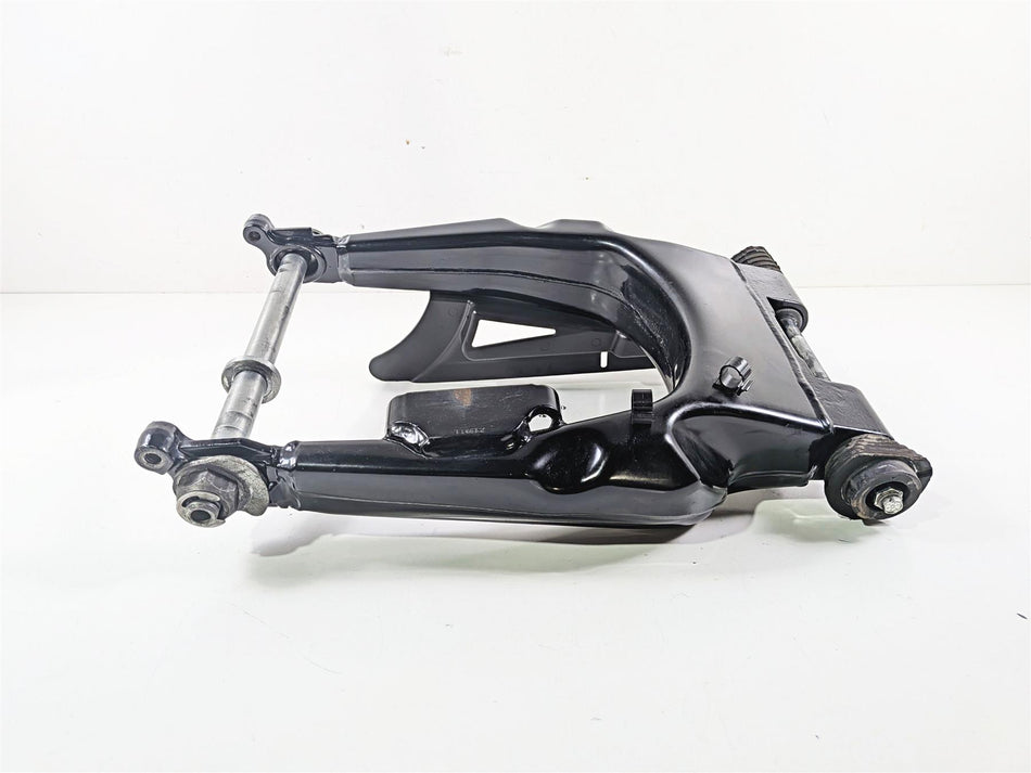 2020 Harley Touring FLTRK Road Glide Rear Swingarm & Axle Set 47549-09A {{ shop.shopifyCountryName }} - Mototech271