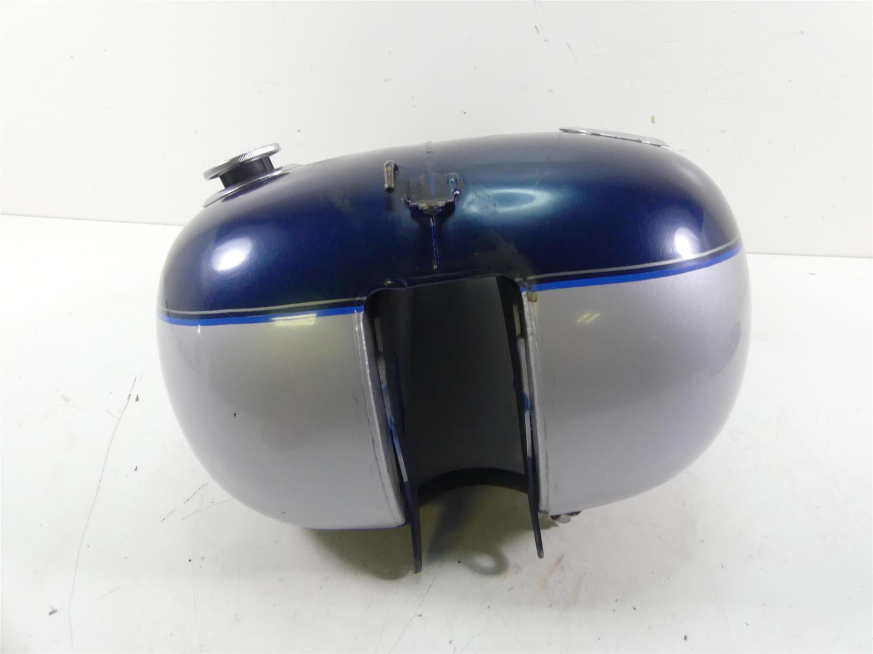 2002 Harley Softail FXSTDI Deuce Fuel Gas Petrol Tank Reservoir