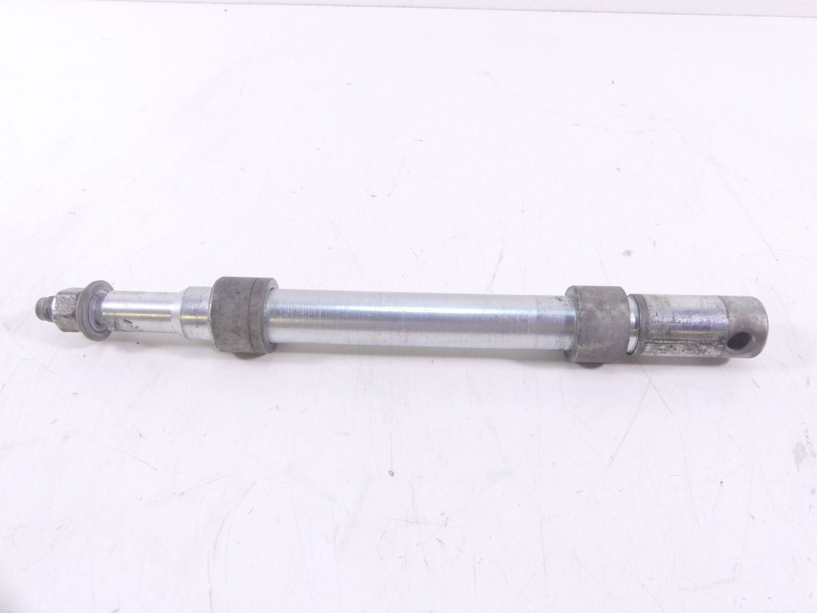 2000 Harley Touring FLHTCI Electra Glide Front Axle Wheel Spindle 1" 43364-00 {{ shop.shopifyCountryName }} - Mototech271