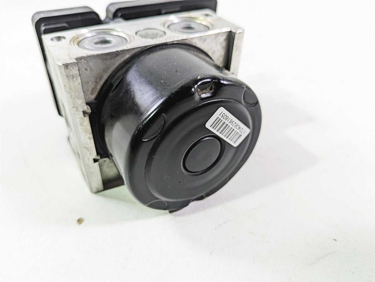 2016 Moto Guzzi Stelvio 1200 8V NTX Abs Brake Pump Unit Module 895351 {{ shop.shopifyCountryName }} - Mototech271