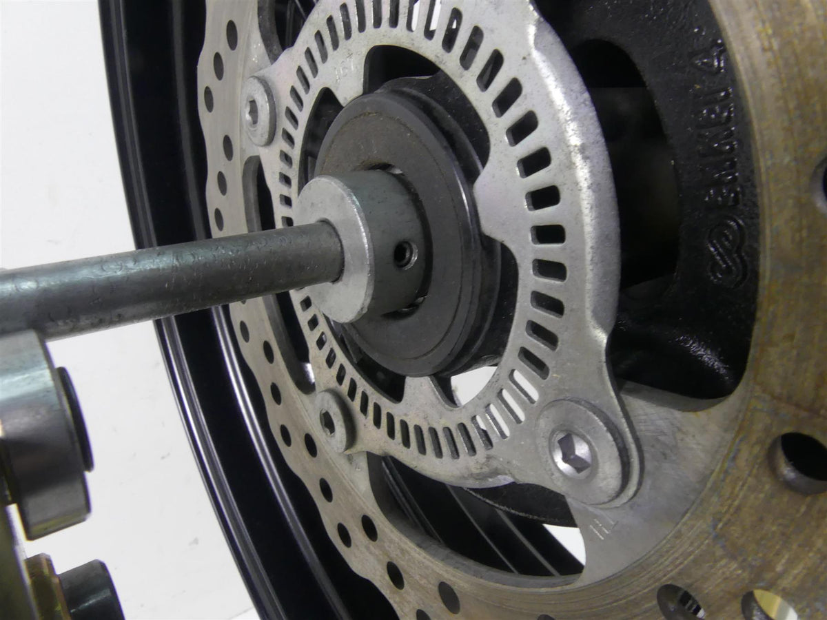 2013 Kawasaki ZX636 ZX6R Ninja Straight 17x5.5 Rear Wheel Rim 41073-0597-18F {{ shop.shopifyCountryName }} - Mototech271