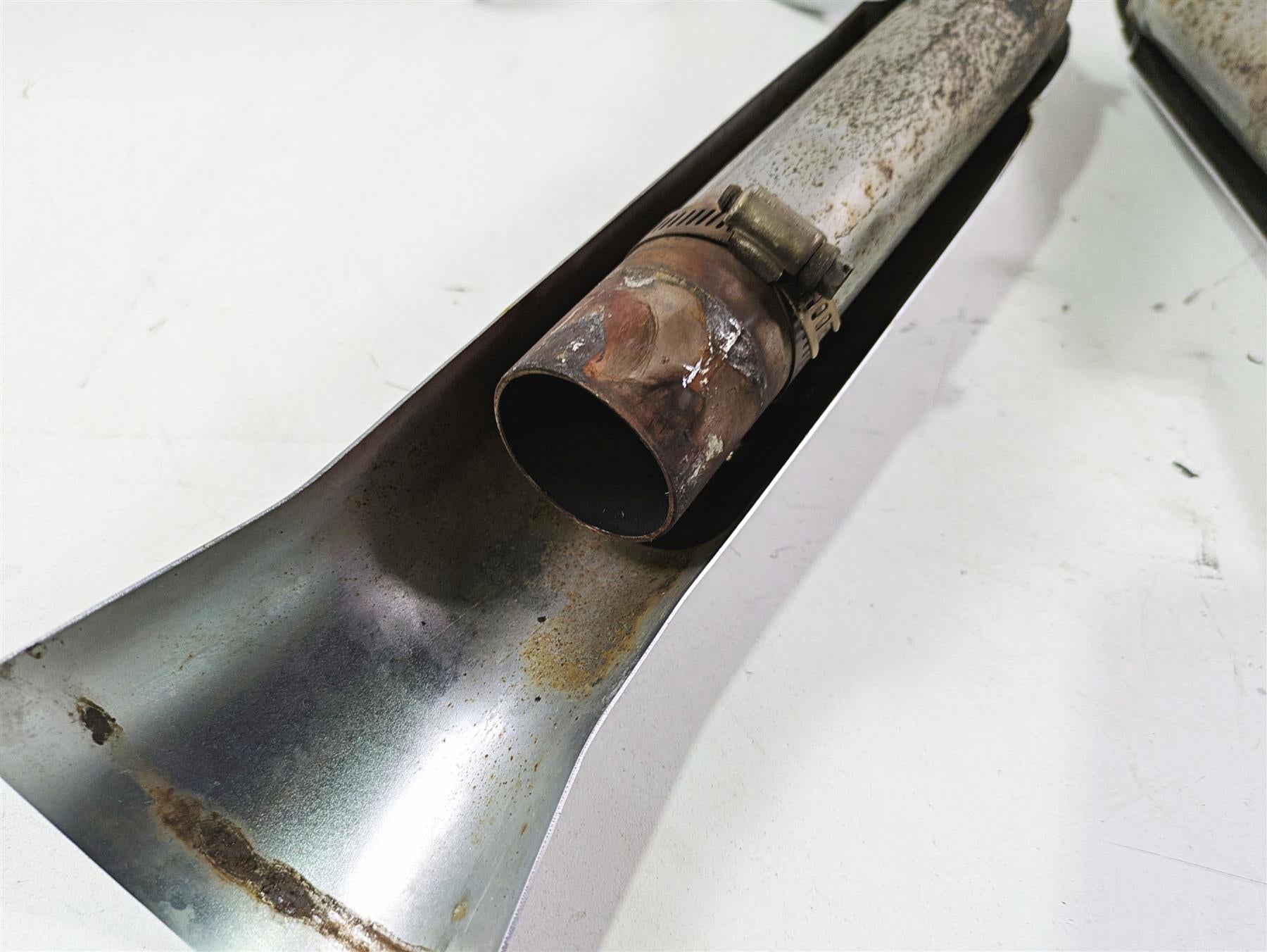 2013 Harley VRSCF Muscle Rod Stock Header Manifold Heatshield Set 65600069 {{ shop.shopifyCountryName }} - Mototech271