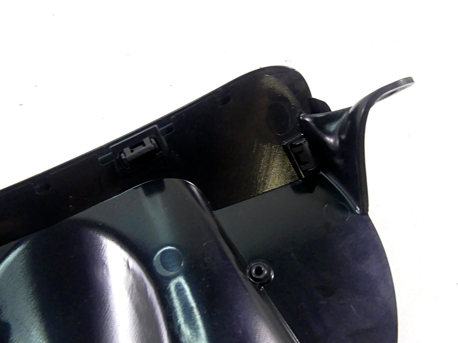 2015 Harley Touring FLHXS Street Glide Front Air Duct Inlet Vent Scoop 29200003 {{ shop.shopifyCountryName }} - Mototech271