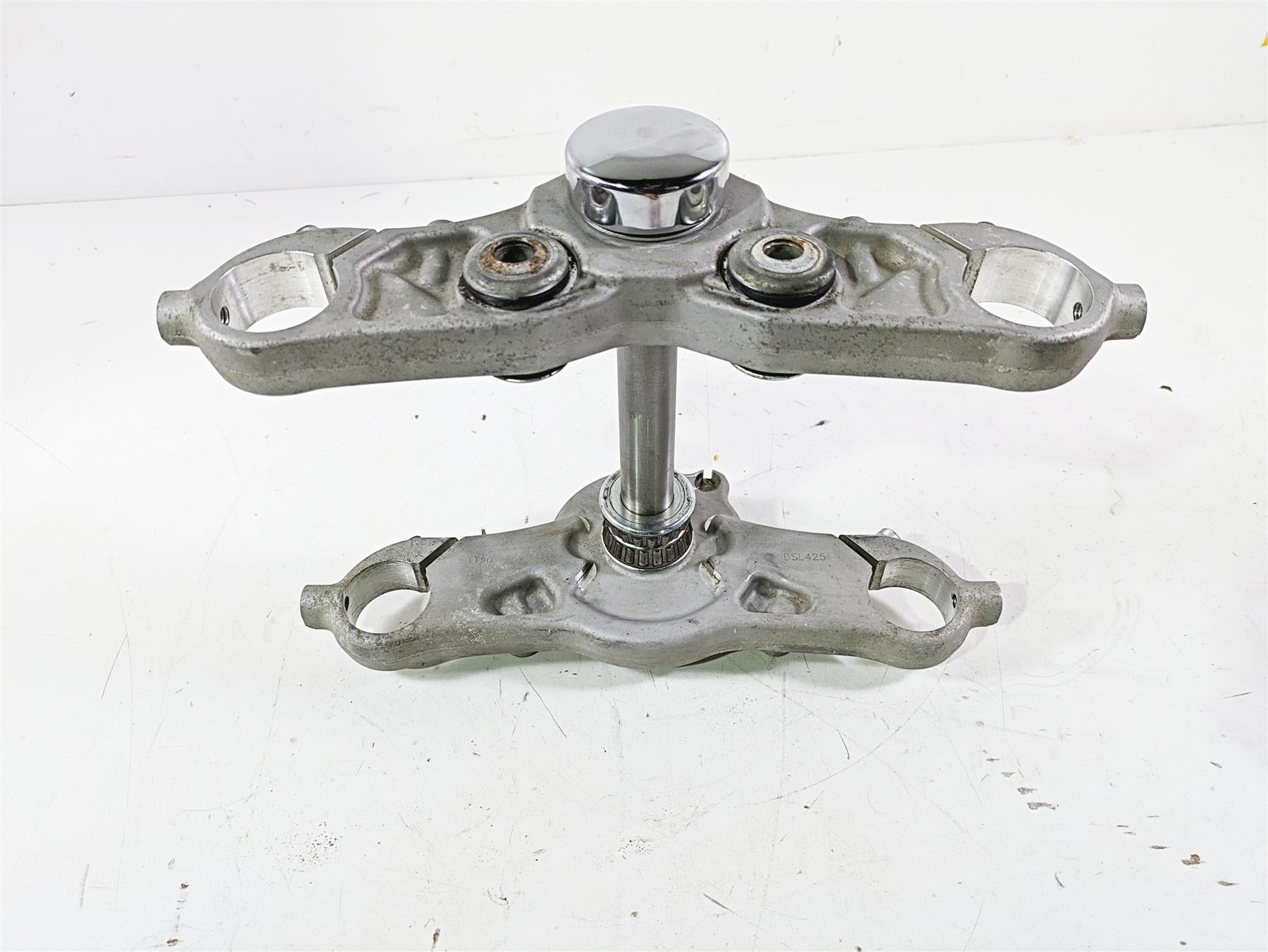 2012 Harley FLD Dyna Switchback Upper Lower Triple Tree 41mm READ 45900025 {{ shop.shopifyCountryName }} - Mototech271