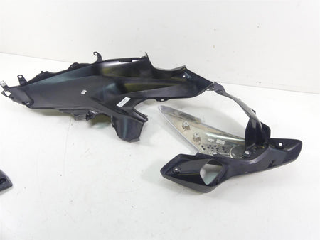 2017 BMW R1200GS GSW K50 Left Tank Side Fairing Cover Cowl Set 46638533659 {{ shop.shopifyCountryName }} - Mototech271