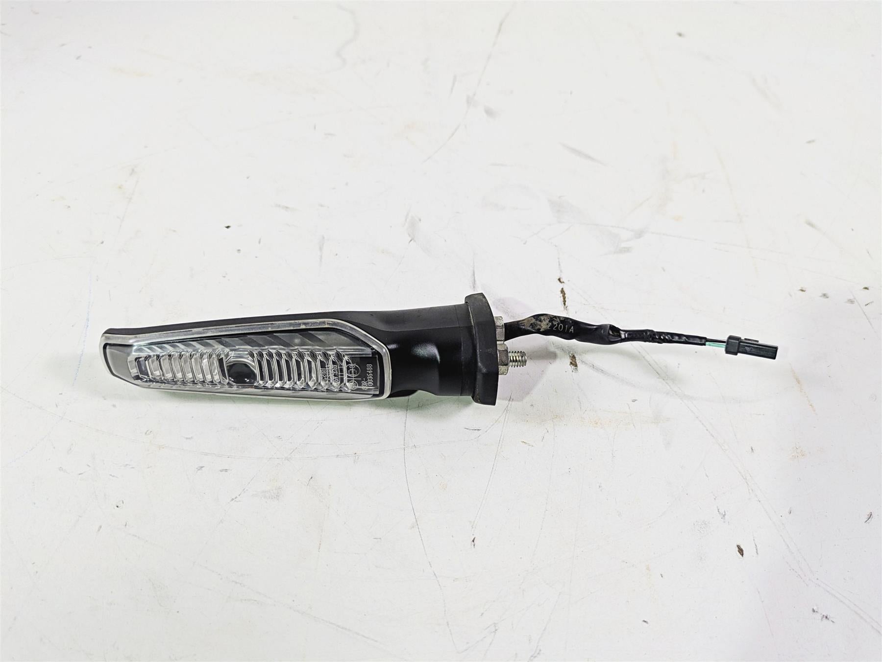 2020 Suzuki V-Strom 1050 XT Right Front Turn Signal Blinker 35601-06L00 {{ shop.shopifyCountryName }} - Mototech271