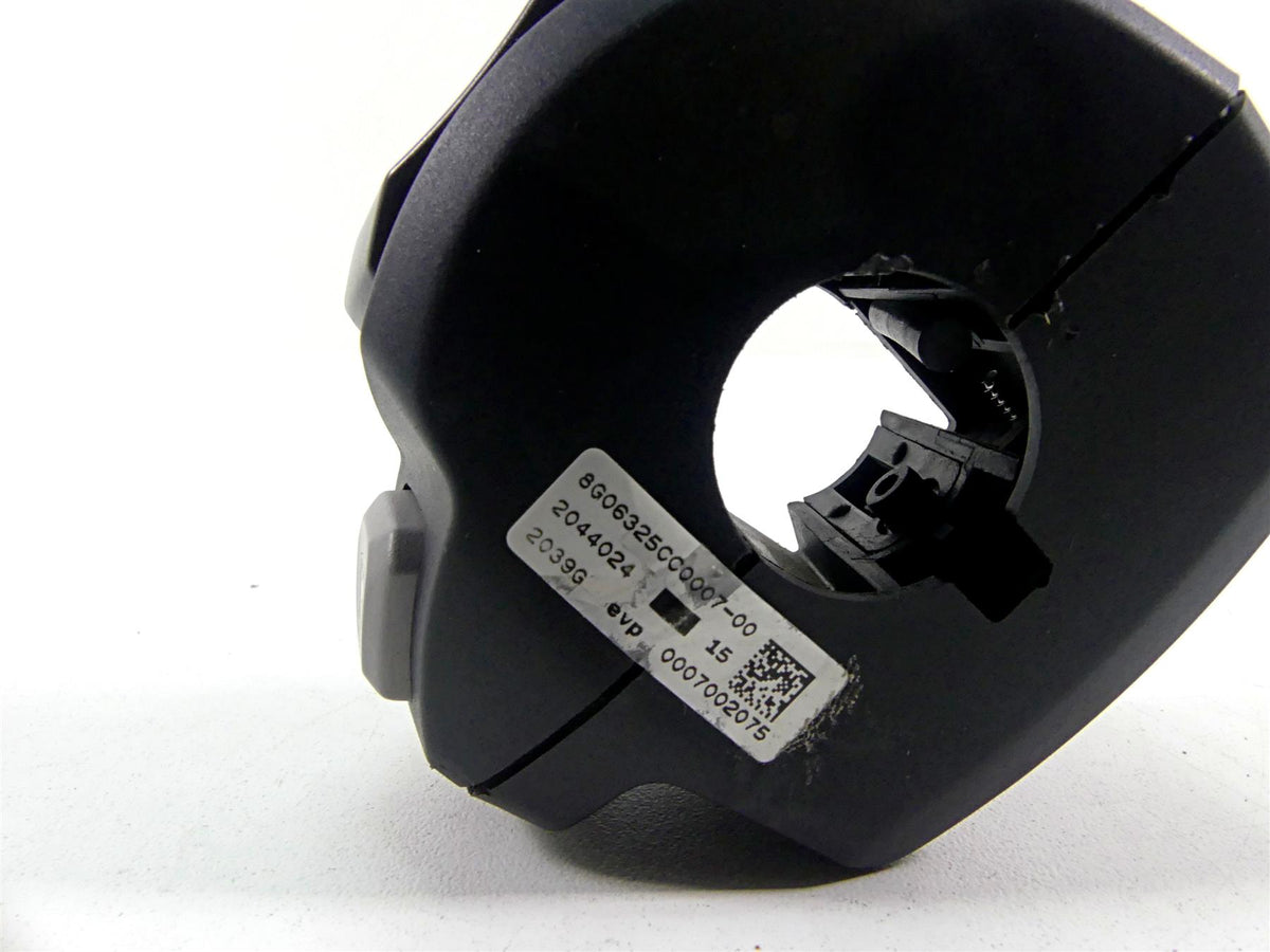 2022 Triumph Speed Triple 1200 RS Right Hand Start Control Switch T2044024 {{ shop.shopifyCountryName }} - Mototech271
