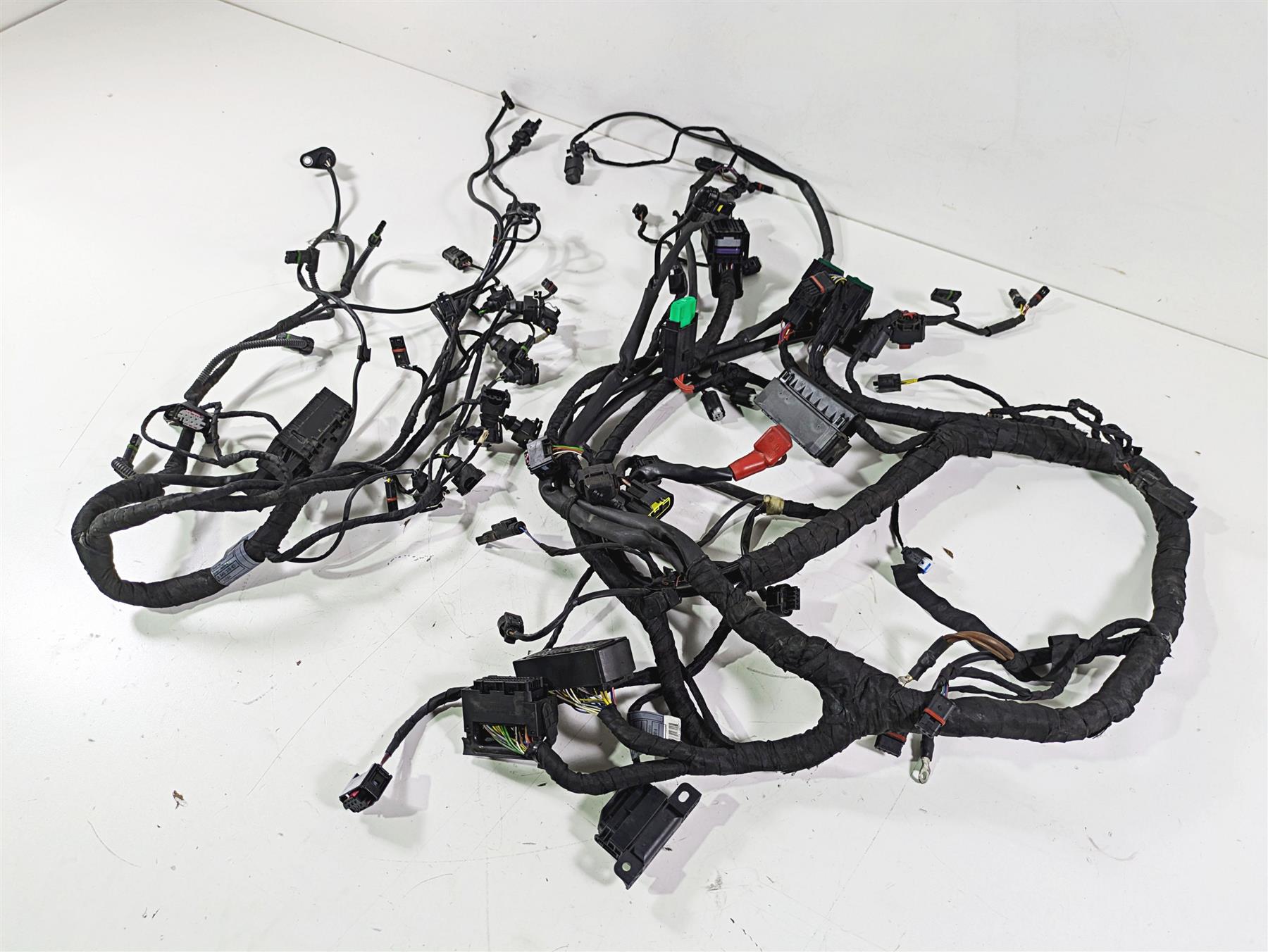 2019 BMW S1000XR K49 Main & Engine Wiring Harness Abs Esa - No Cuts 61118358423 {{ shop.shopifyCountryName }} - Mototech271