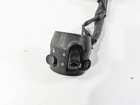 2006 Triumph Rocket 3 Left Hand Control Switch Light Horn READ T2046759 {{ shop.shopifyCountryName }} - Mototech271