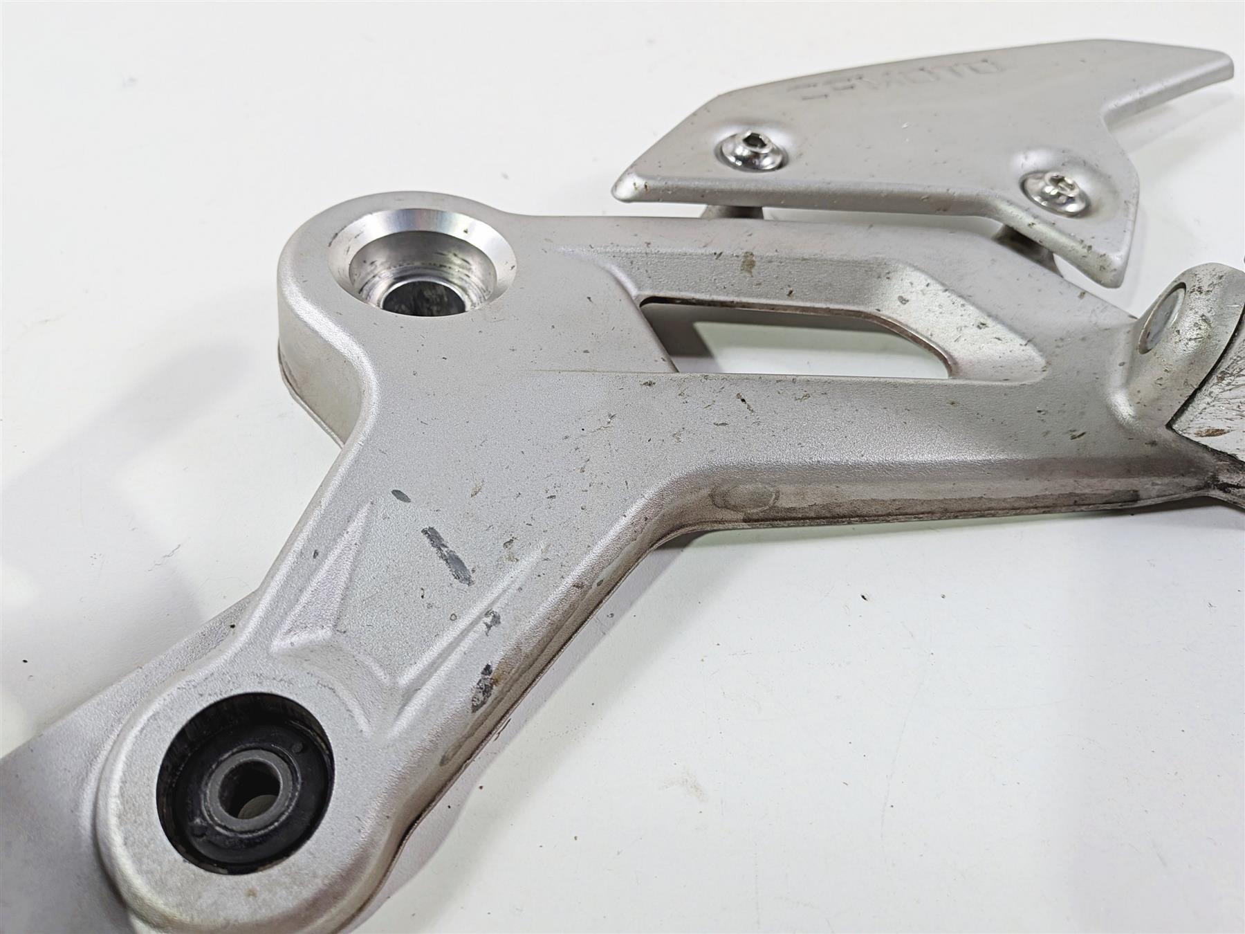 2025 CFMoto 450 SS Left Footpeg & Shifter Set 6AQV-142600-1001 6AQV-141030-1000 {{ shop.shopifyCountryName }} - Mototech271