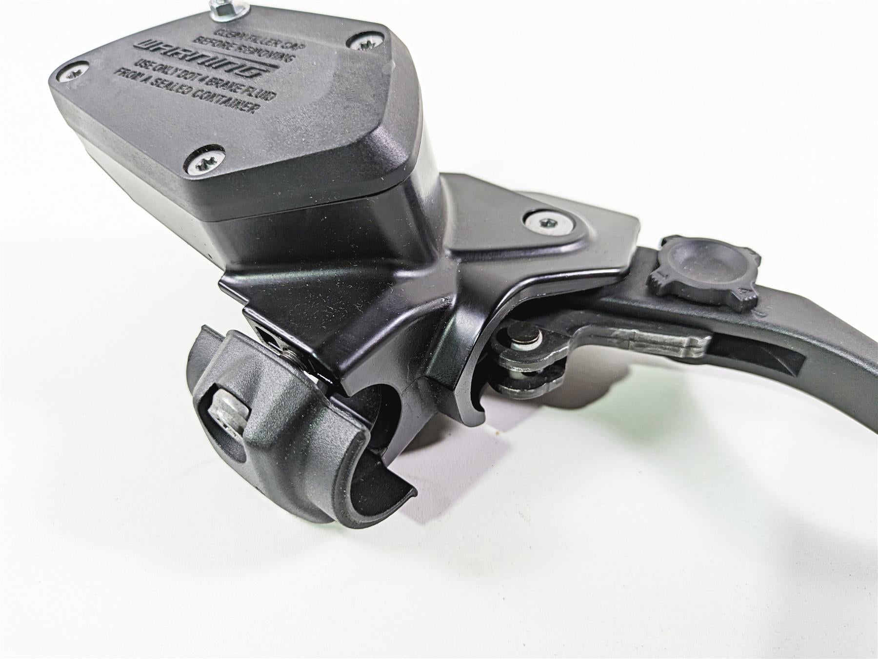 2019 BMW R1250RT K52 Front Brake Master Cylinder 32728559604 {{ shop.shopifyCountryName }} - Mototech271