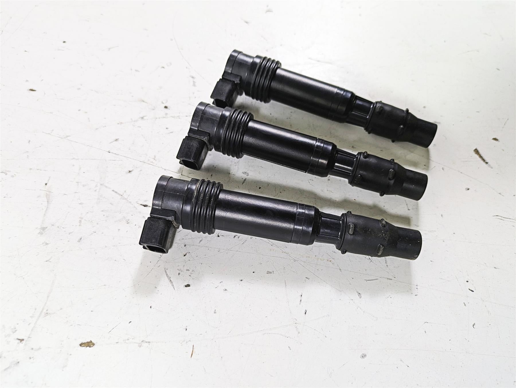 2023 Triumph Street Triple 765 RS Ignition Coils Stick Coil Set T1291504 {{ shop.shopifyCountryName }} - Mototech271