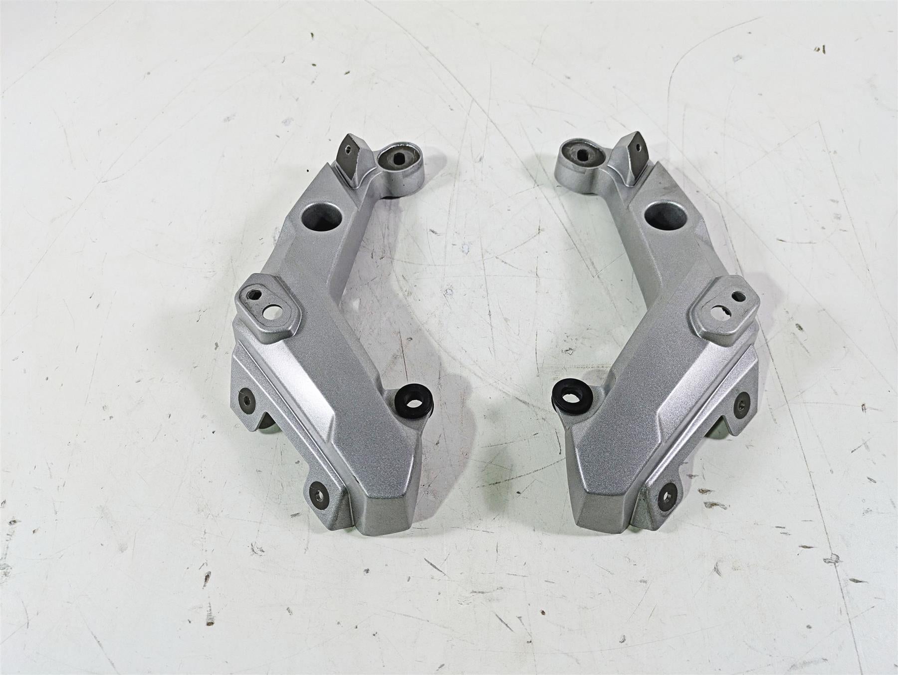 2015 Triumph Tiger Explorer XC Headlight Blinker Holder Stay T2303396 T2303397 {{ shop.shopifyCountryName }} - Mototech271