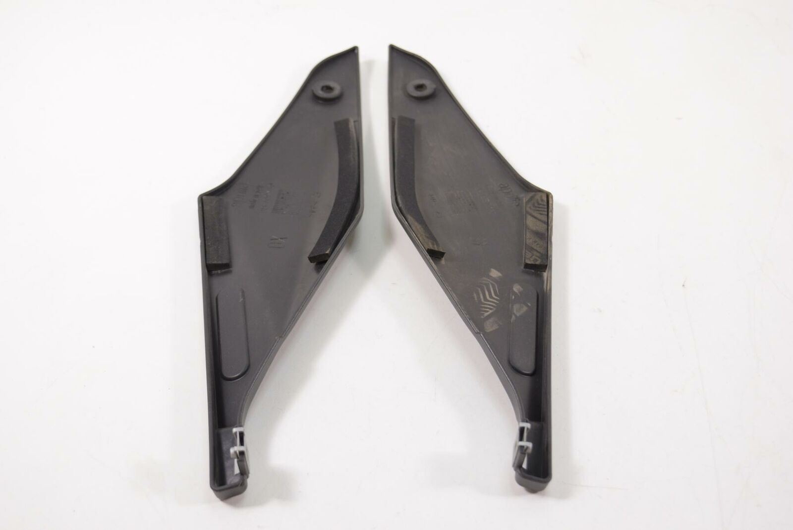 2008 Aprilia RSV2 RSV1000 R Under Seat Side Cover Fairing Set 109730 {{ shop.shopifyCountryName }} - Mototech271