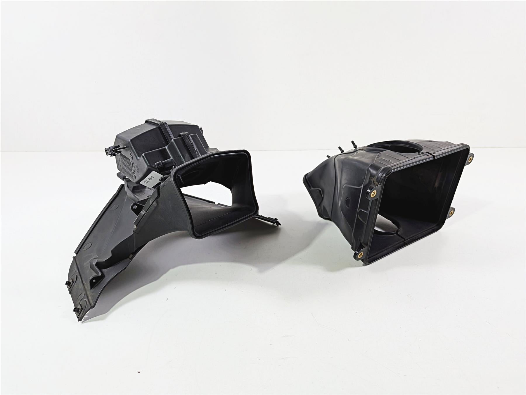 2019 Ducati Panigale V4S V4 S Corse Front Air Intake Duct Scoop Ram 44218952A 48411512A {{ shop.shopifyCountryName }} - Mototech271
