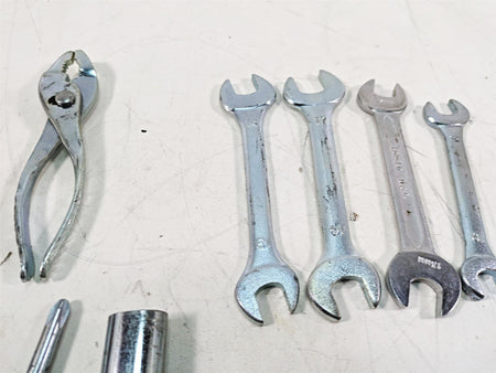 2002 Yamaha FZ1 FZS1000 Fazer Toolkit Owners Tools 5LV-28100-00-00 {{ shop.shopifyCountryName }} - Mototech271