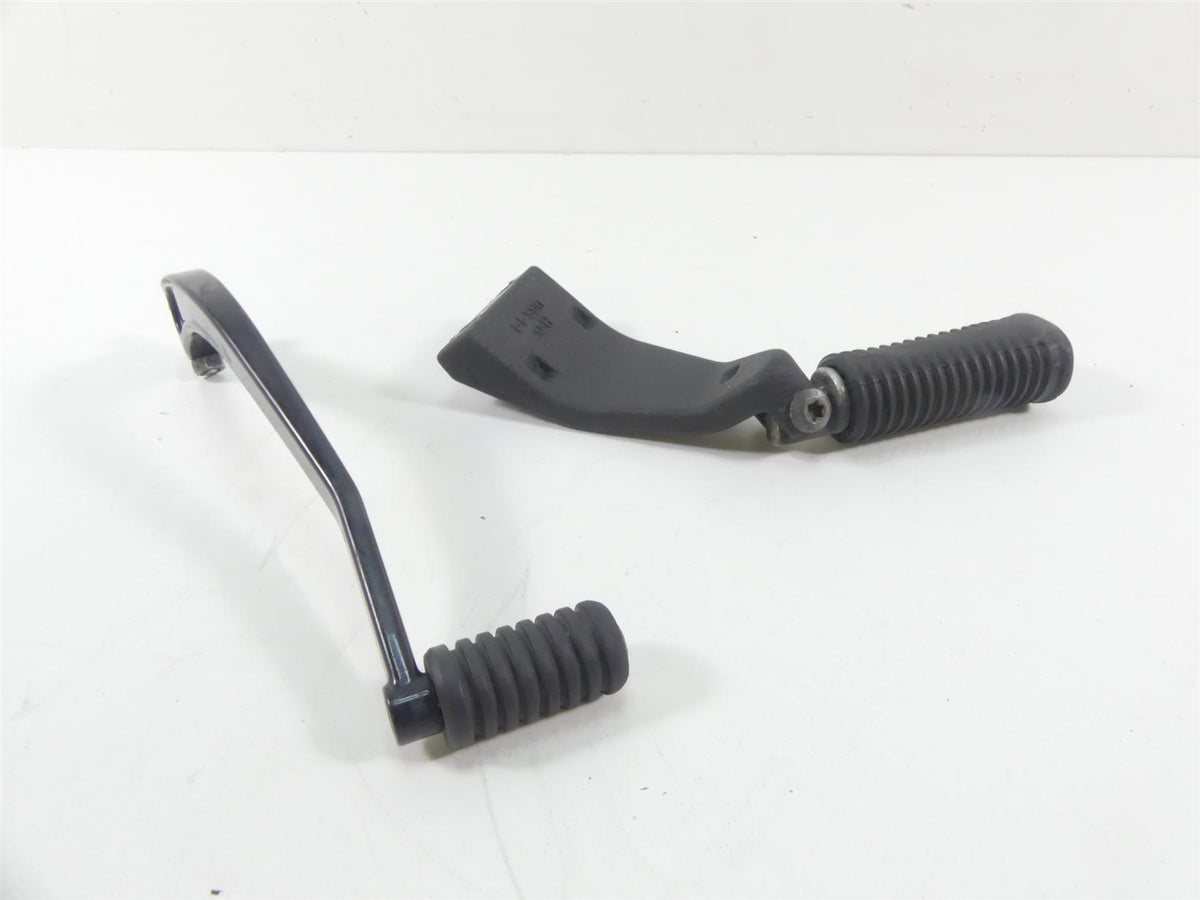 2017 Harley Dyna FXDB Street Bob Front Left Mid Foot Peg & Shifter 50667-07 {{ shop.shopifyCountryName }} - Mototech271