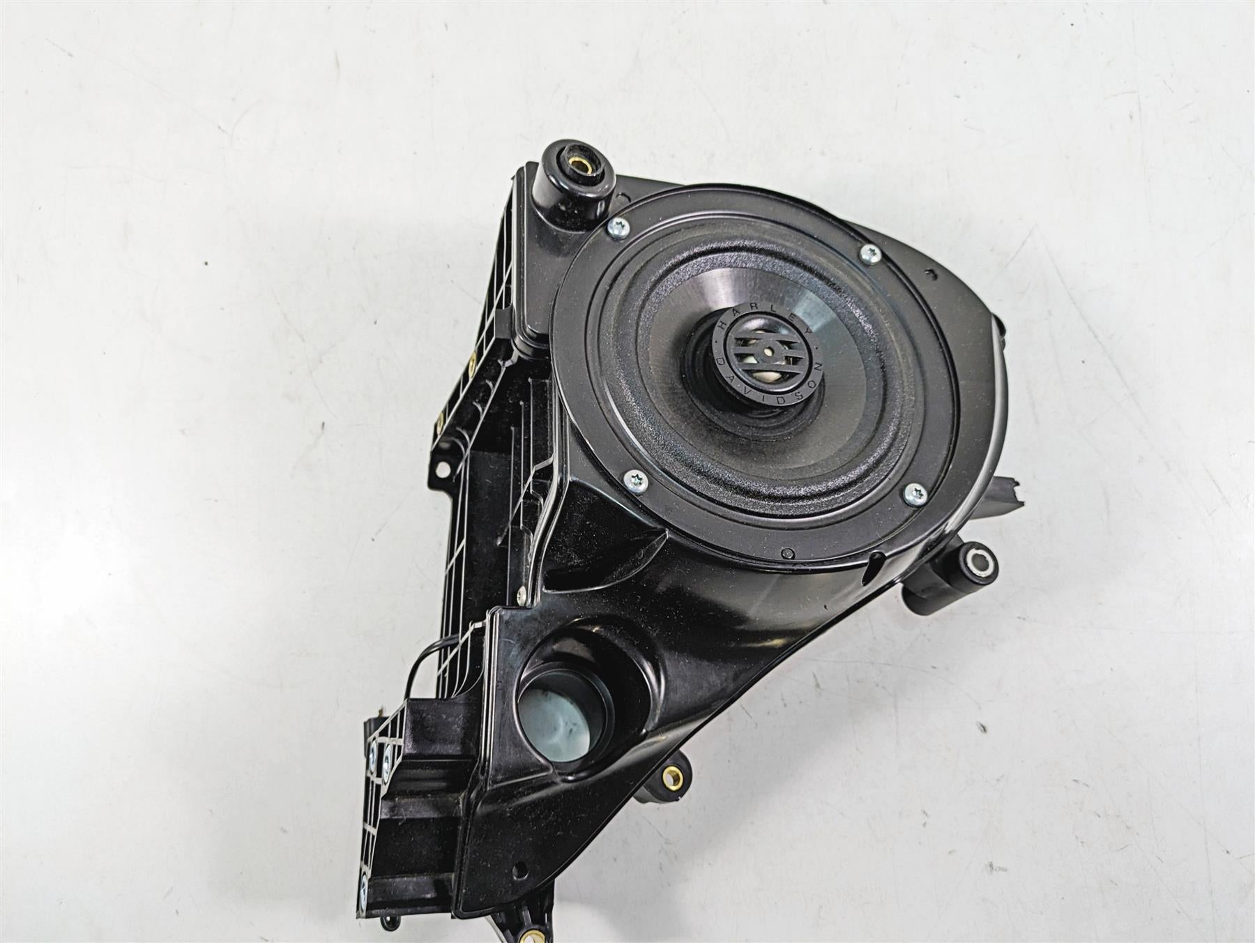 2020 Harley Touring FLHX Street Glide Front Right Audio Speaker - Read 57000175 {{ shop.shopifyCountryName }} - Mototech271